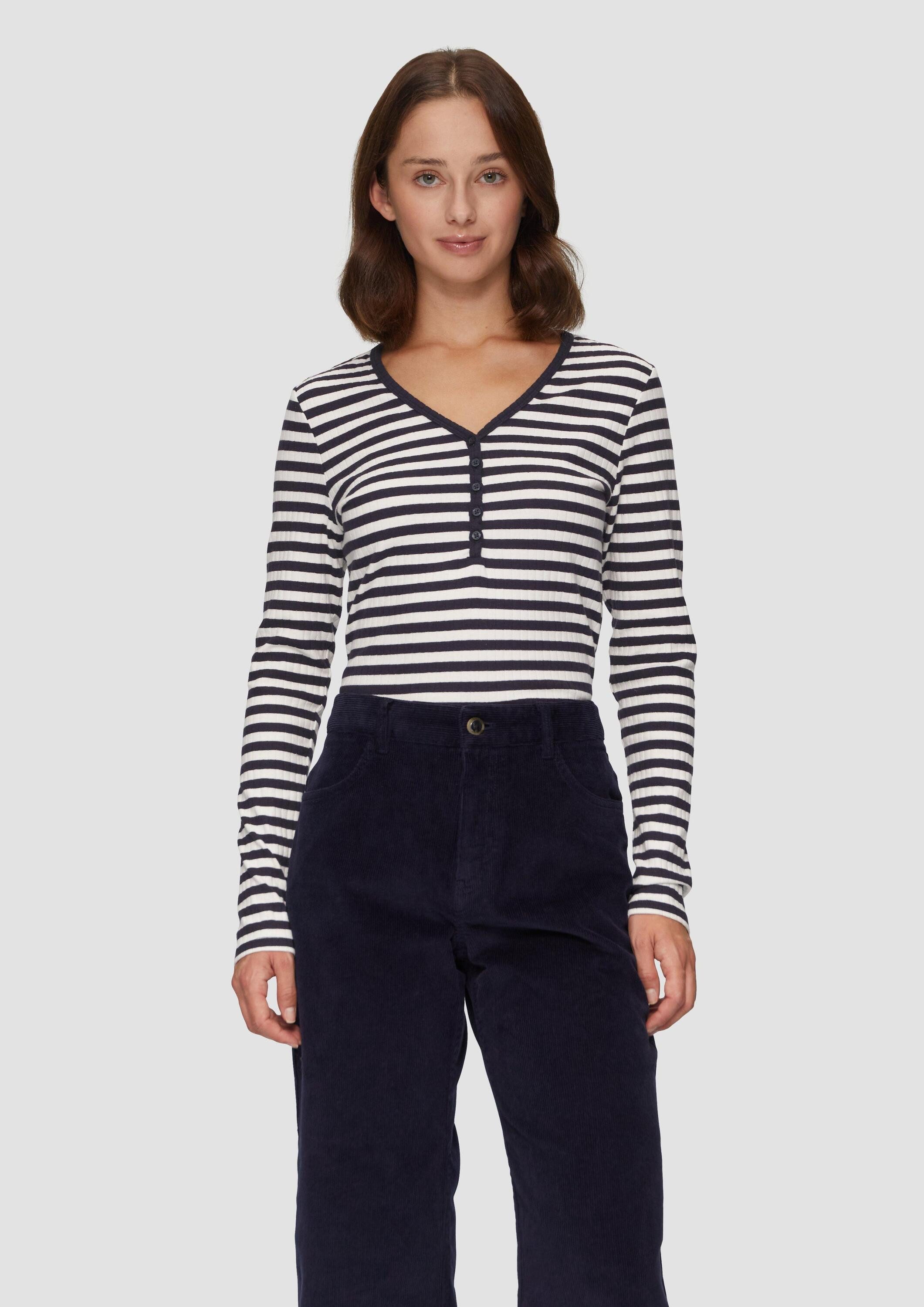 s.Oliver Langarmshirt T-Shirt Stretchiges Longsleeve mit Henleyausschnitt