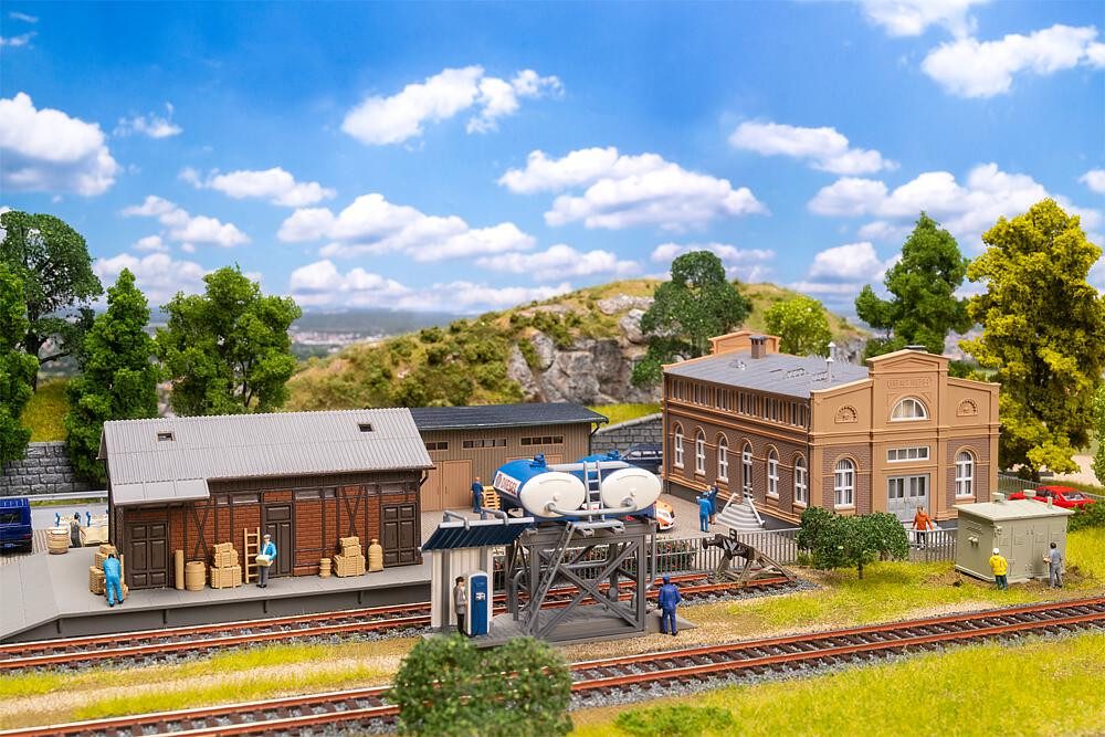 Faller Модельное железнодорожное здание Faller H0 190088 Gebäude-Bausatz Güterumschlag Aktions-Set Ep. III..., Spur H0