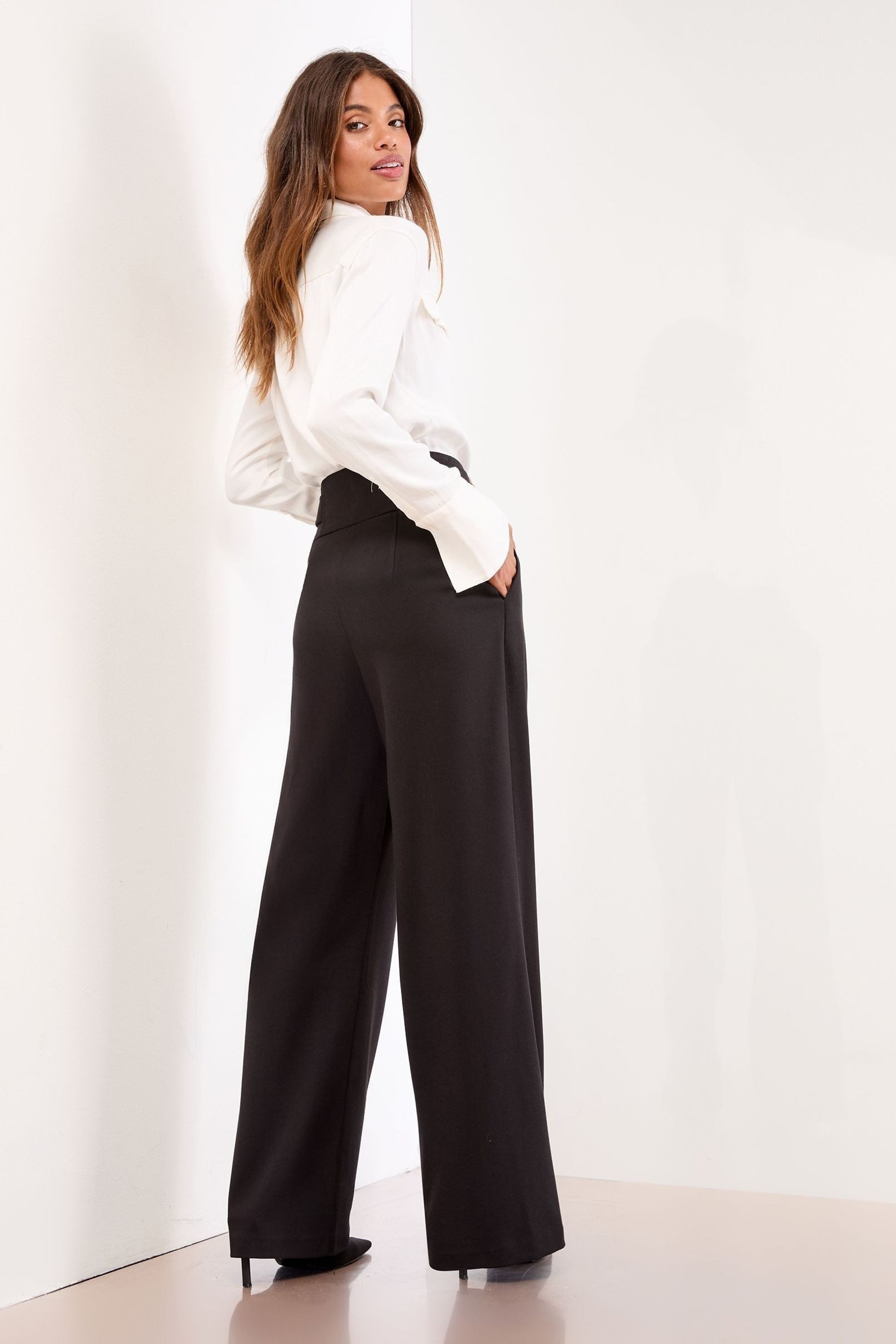 LIPSY Palazzohose Lipsy weite Hose mit breitem Bund, Petite (1-tlg) günstig online kaufen