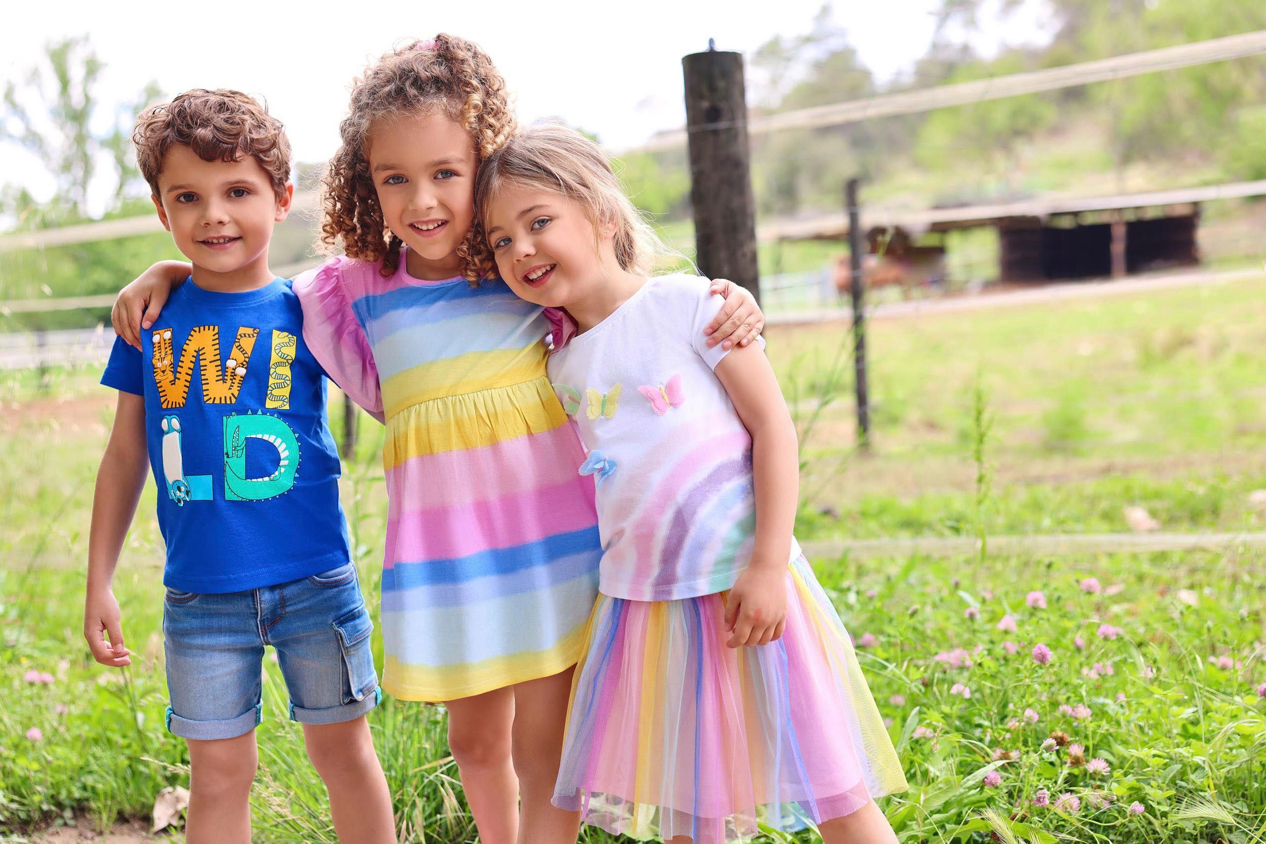 Blue Seven Sweatkleid (1-tlg) mit süßem Volants an den leicht überschnittenen Schultern