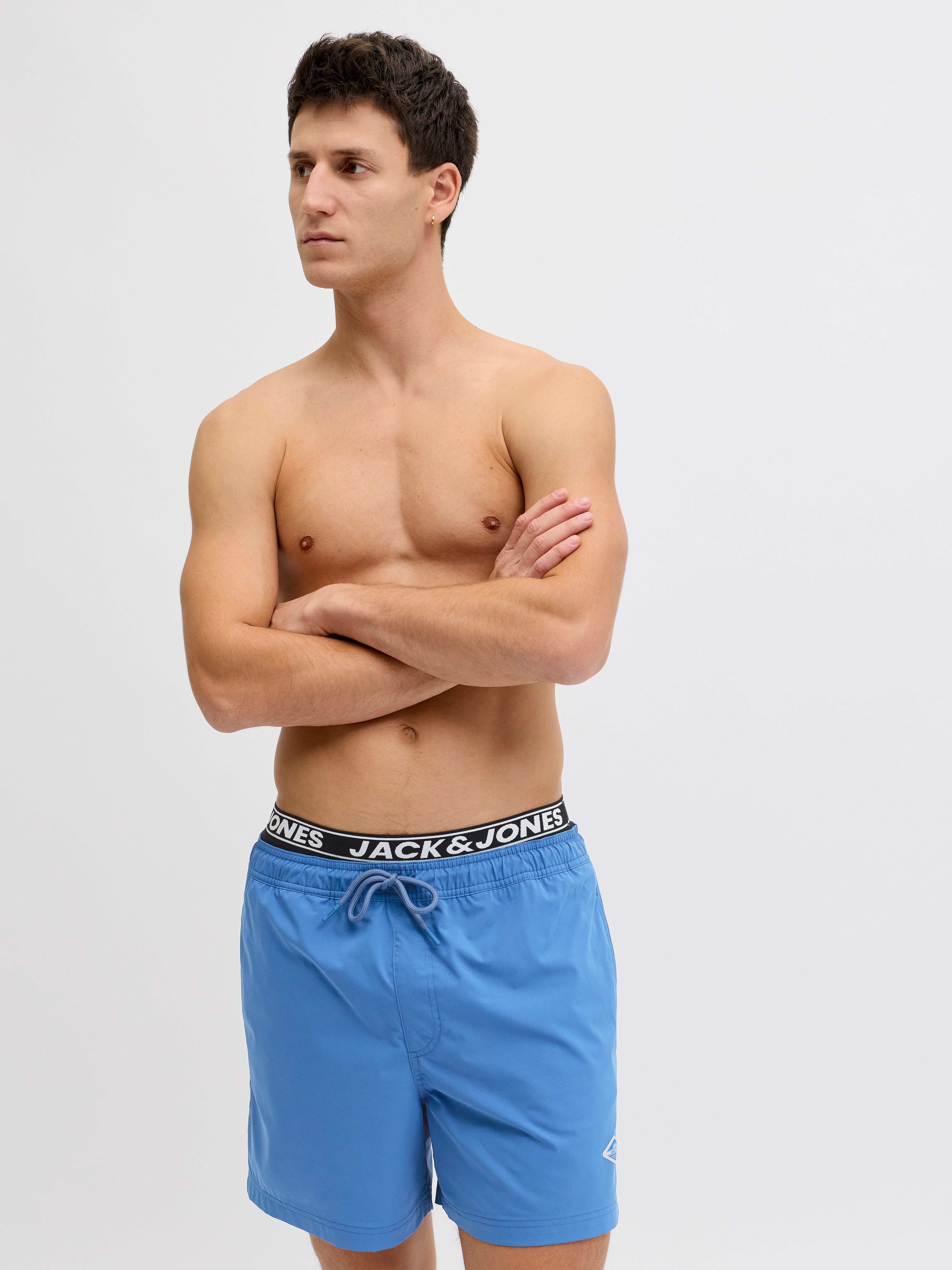 Jack & Jones Badeshorts JPSTMAUI SURF DOUBLE WB SWIM SHORTS Kunstfaser, Elastisches Taillenbund, Logo-Detail