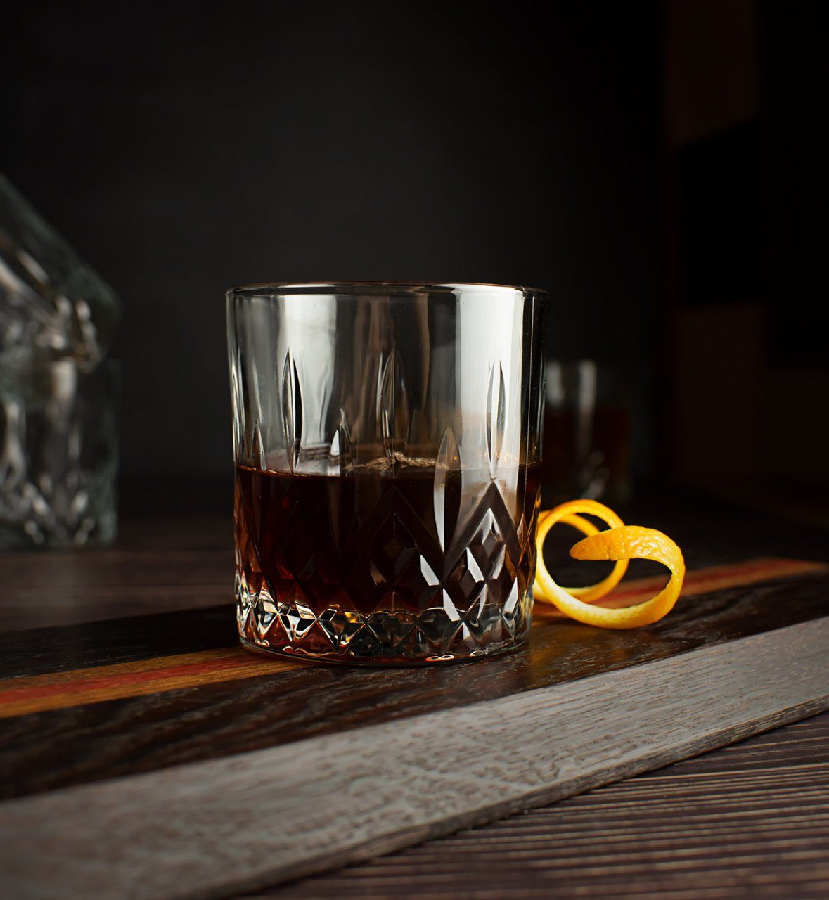 Sendez Whiskyglas 6 Whiskeygläser 280ml mit Relief Wassergläser Longdrinkgläser, 6-tlg., Glas