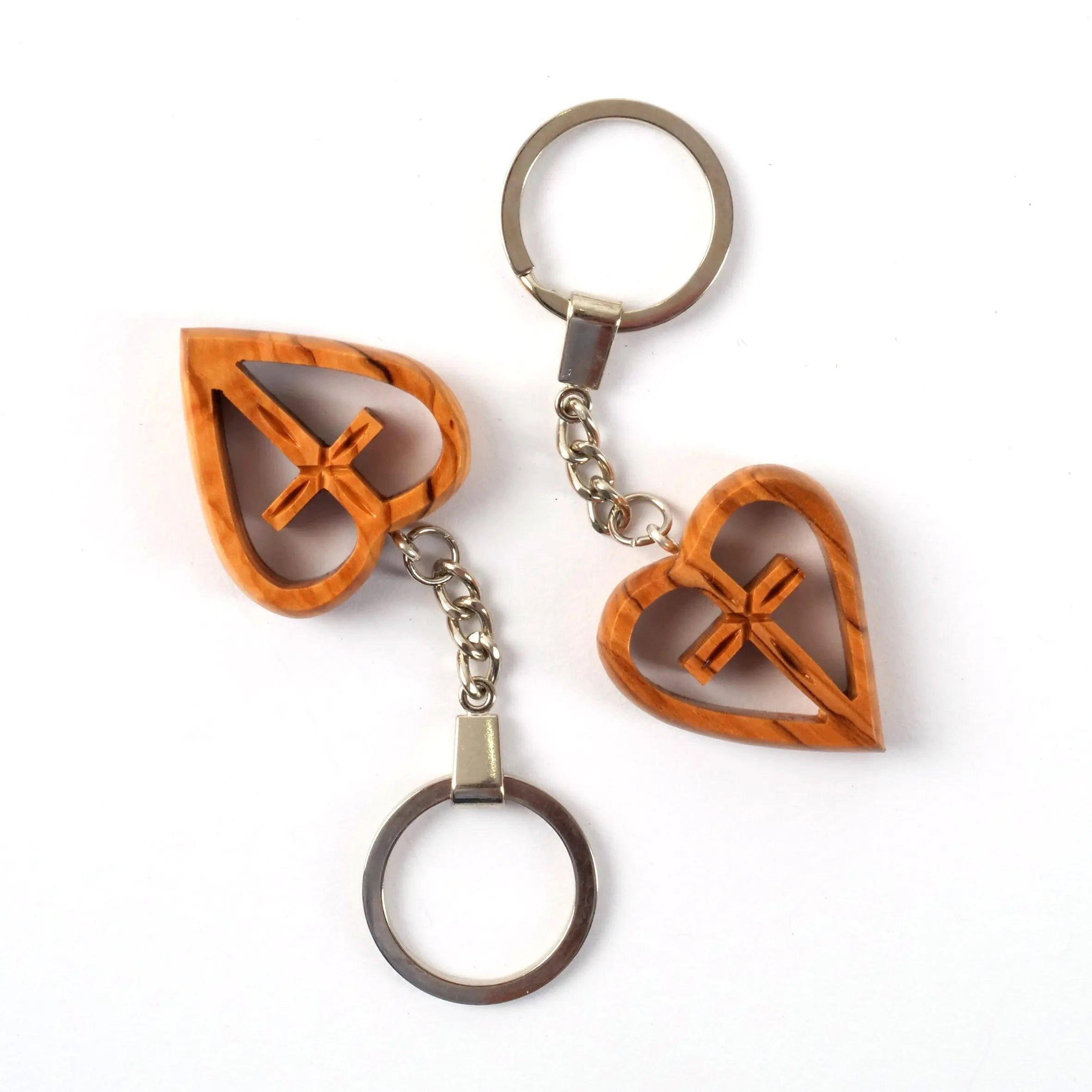 Kassis Dekoobjekt Schlüsselanhänger mit handgemacht, umweltfreundlich, aus Olivenholz, im Kreuz aus Bethlehem Herz Naturprodukt