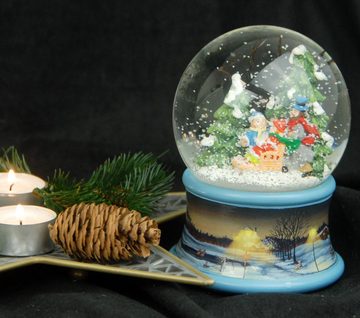 MINIUM-Collection Schneekugel Familie Winterwald Schlitten Sockel landschaft blau mit Spieluhr 10cm