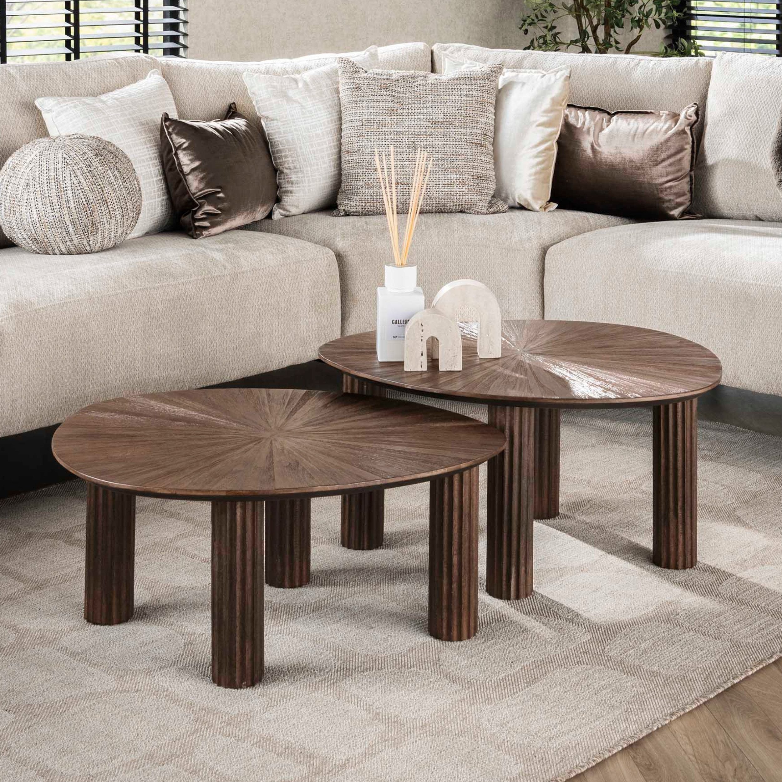 alesvelt Couchtisch FLAVIO TRAINGOLO Dreieckige Satztische im Mid-Century Design (2-er Set), 75x61x45cm Teak Säulenbeine