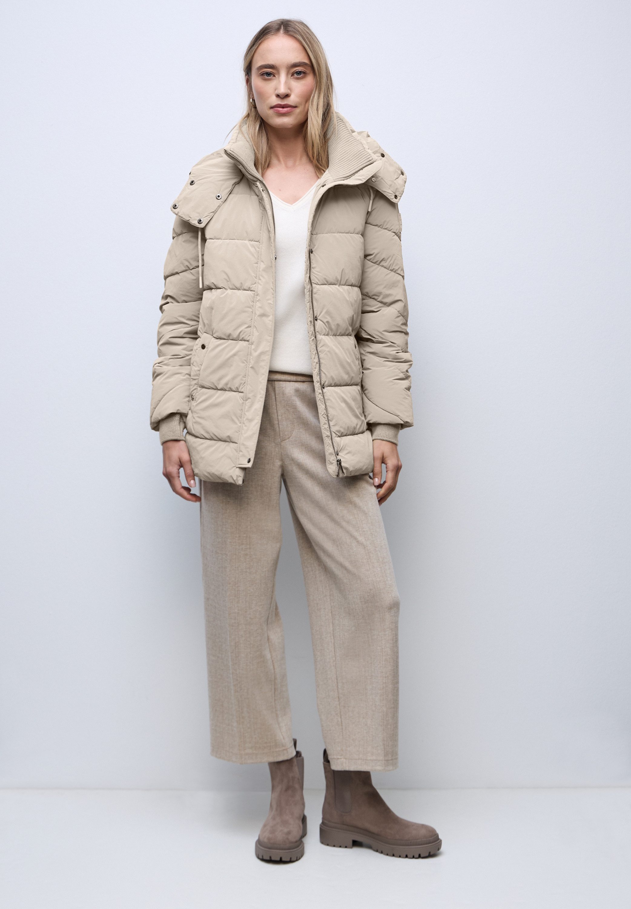 STREET ONE Steppjacke mit Kapuze mit Tunnelzugband – Bild 4 von 5