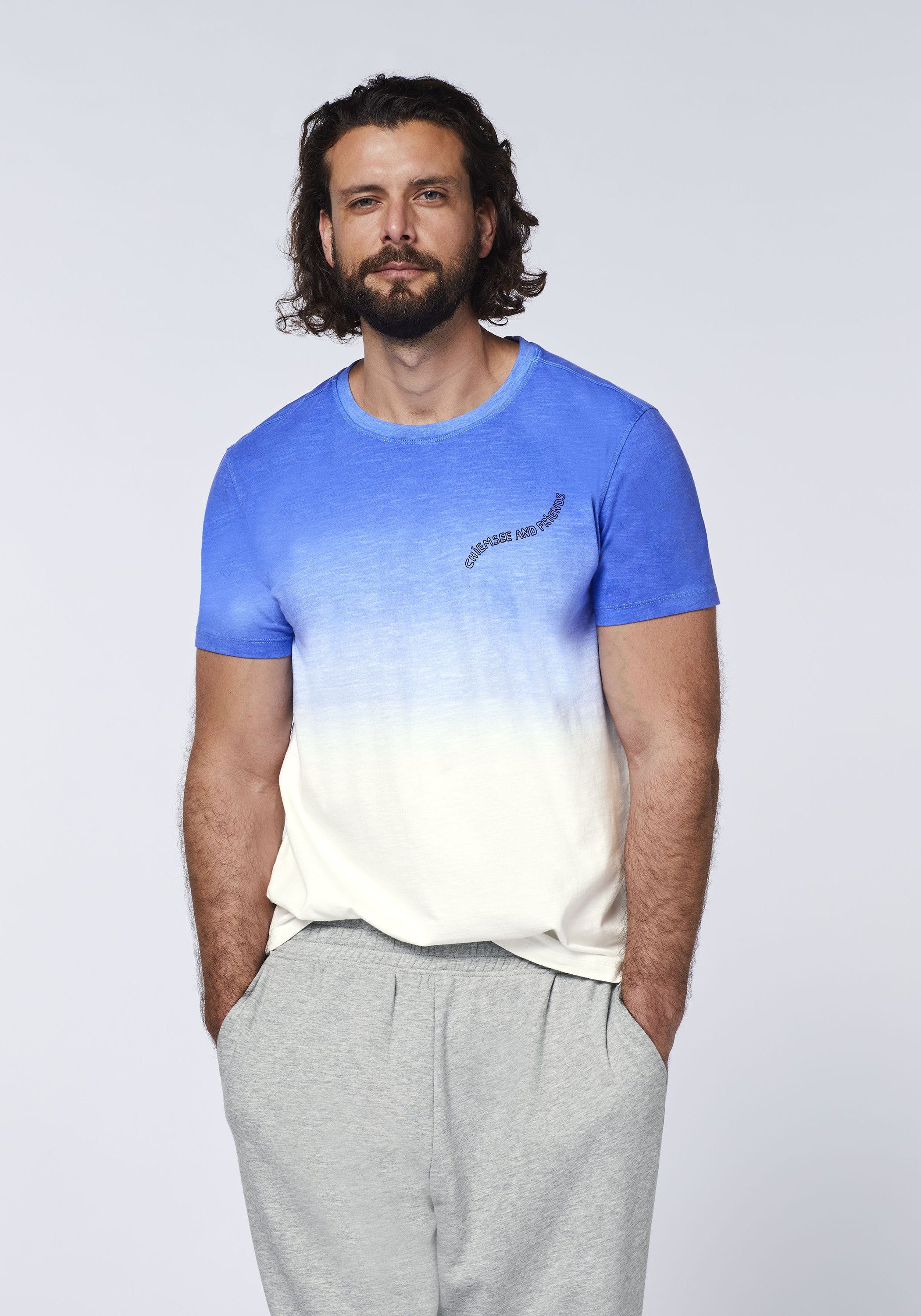 mit Chiemsee 1 4548 Blue im Blue/Dark Print-Shirt Farbverlauf Slub-Yarn-Textur Medium T-Shirt