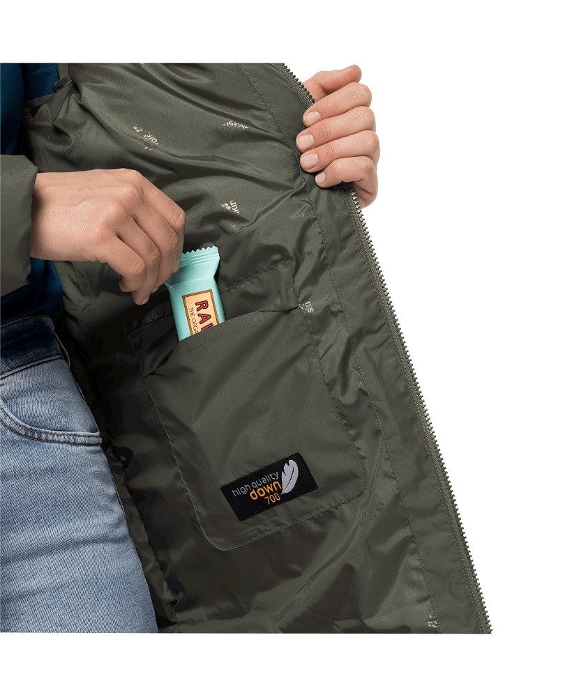 Jack Wolfskin Daunenmantel Frozen Lake Coat (winddicht, wasserabweisend) graugrün Damen