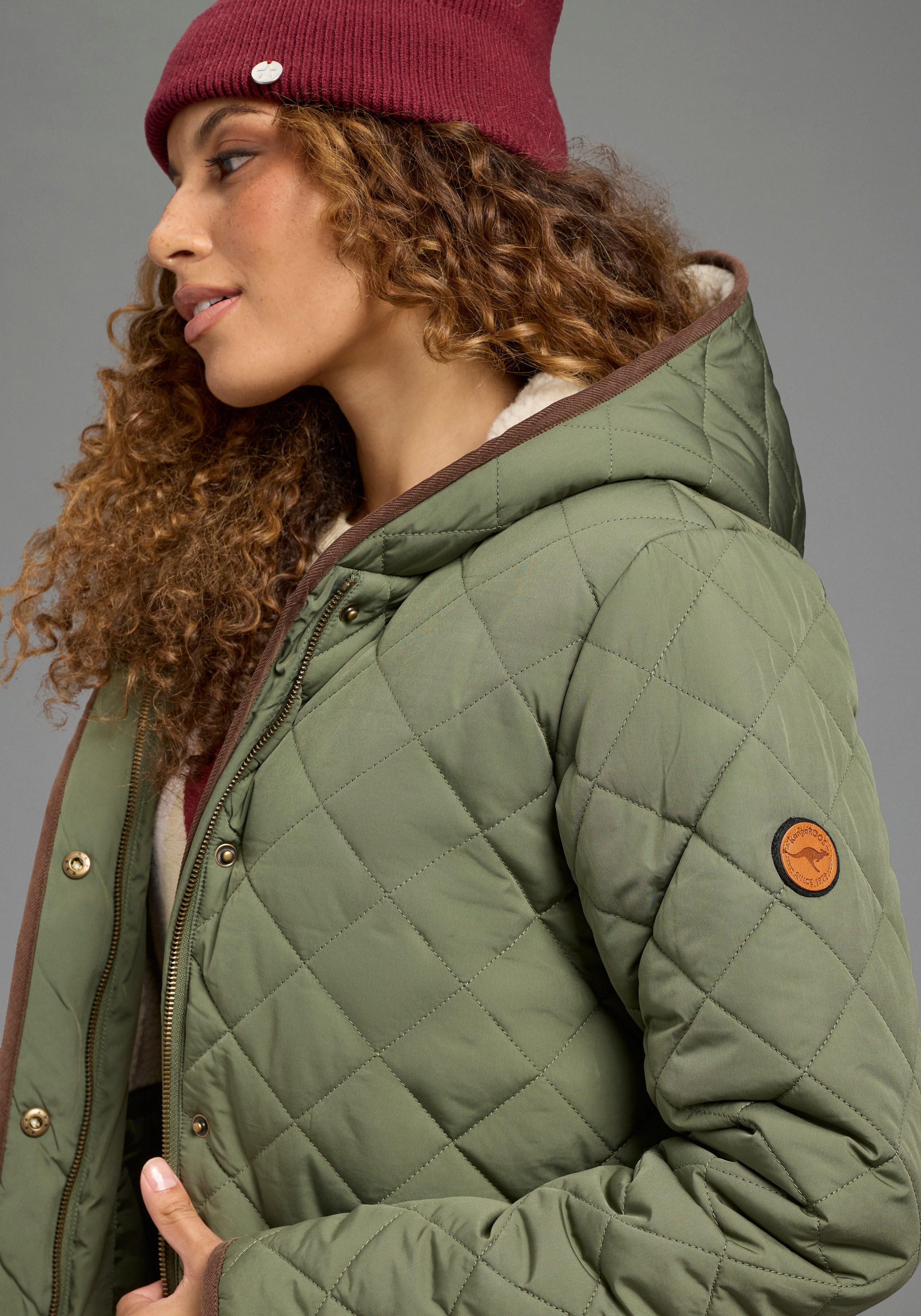 KangaROOS Steppjacke innen warm gefütttert mit Teddy Fell mit Rautensteppmuster. € 99,99, (€ 99,99 pro 1 Stk).