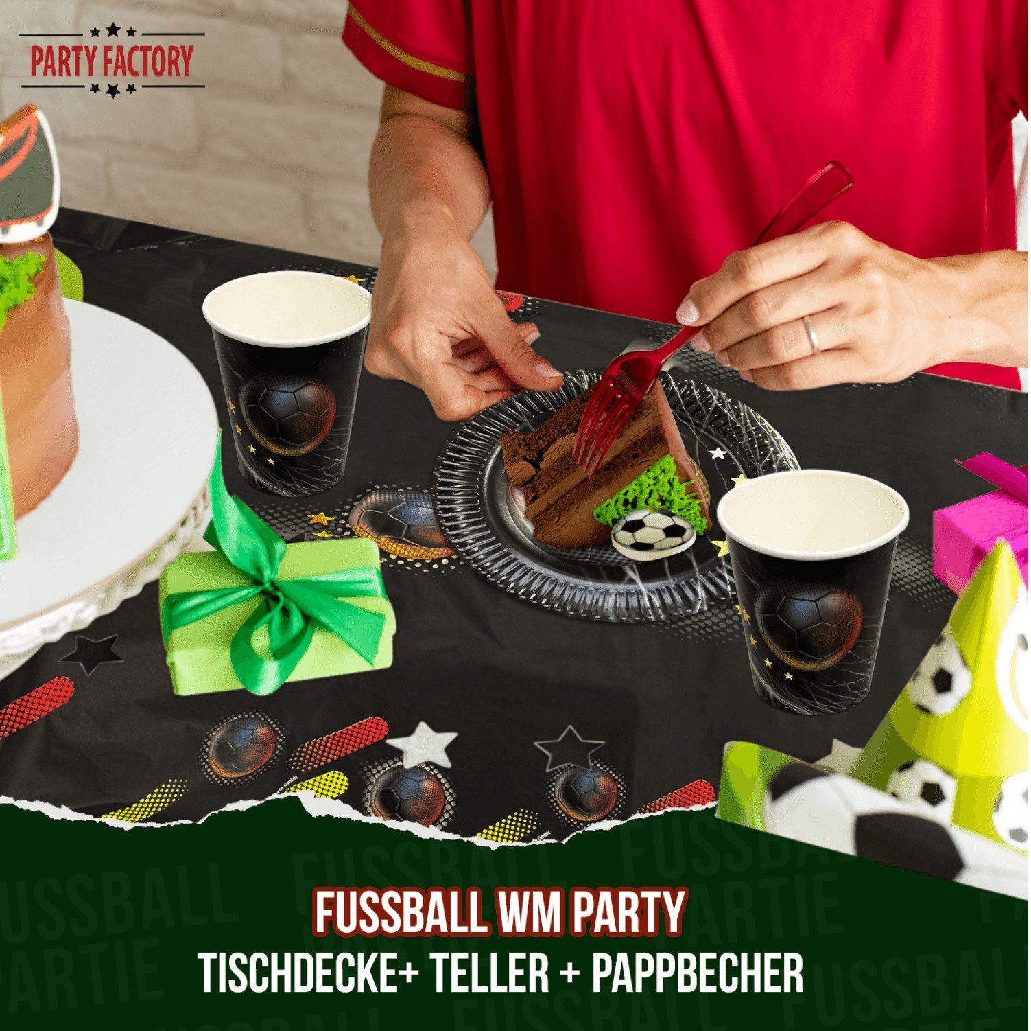 Party Factory Dekoteller Fußball WM Partyset1 Deutschland 38-tlg. Geschirr Wimpelkette T-Decke
