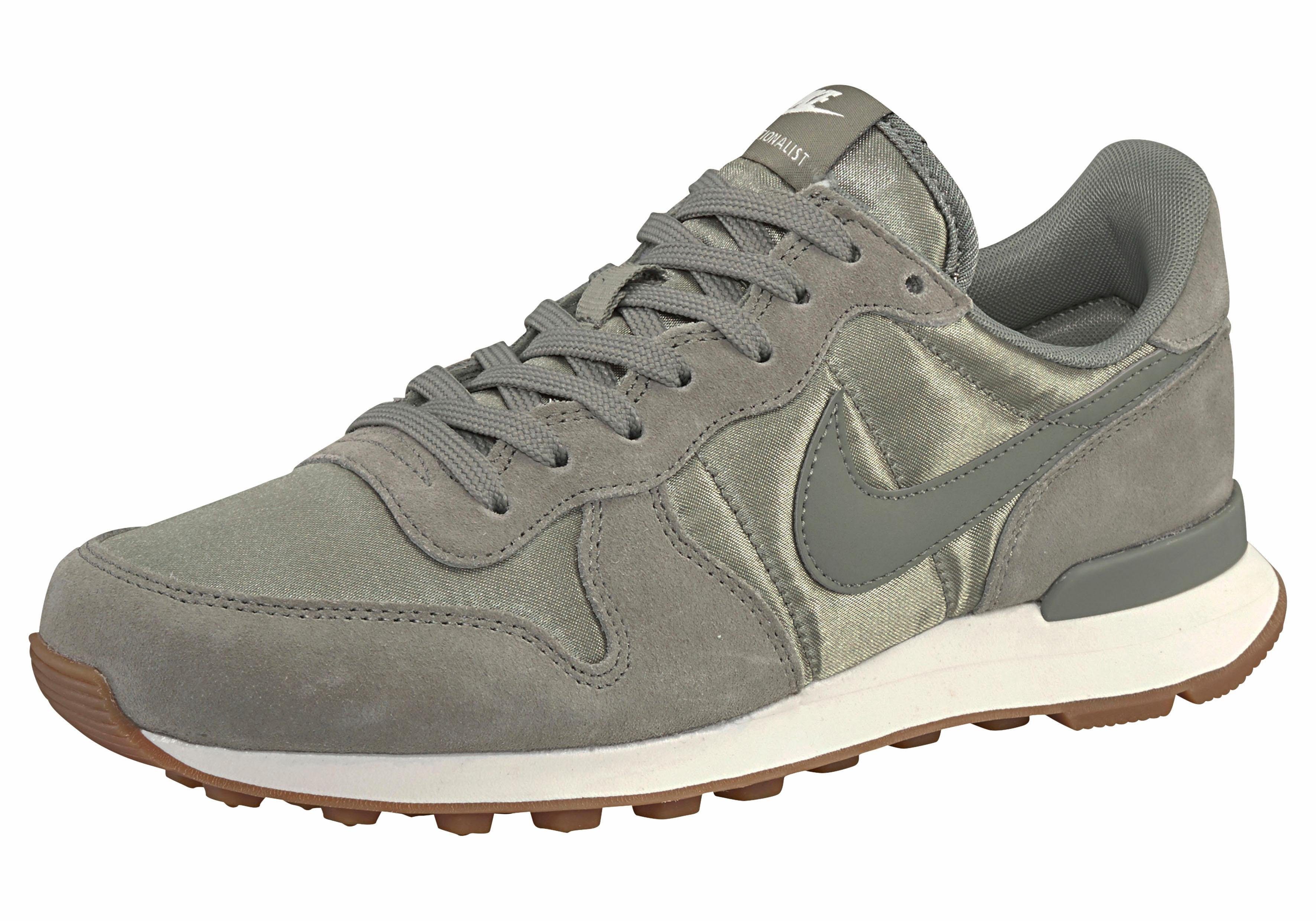 otto nike internationalist