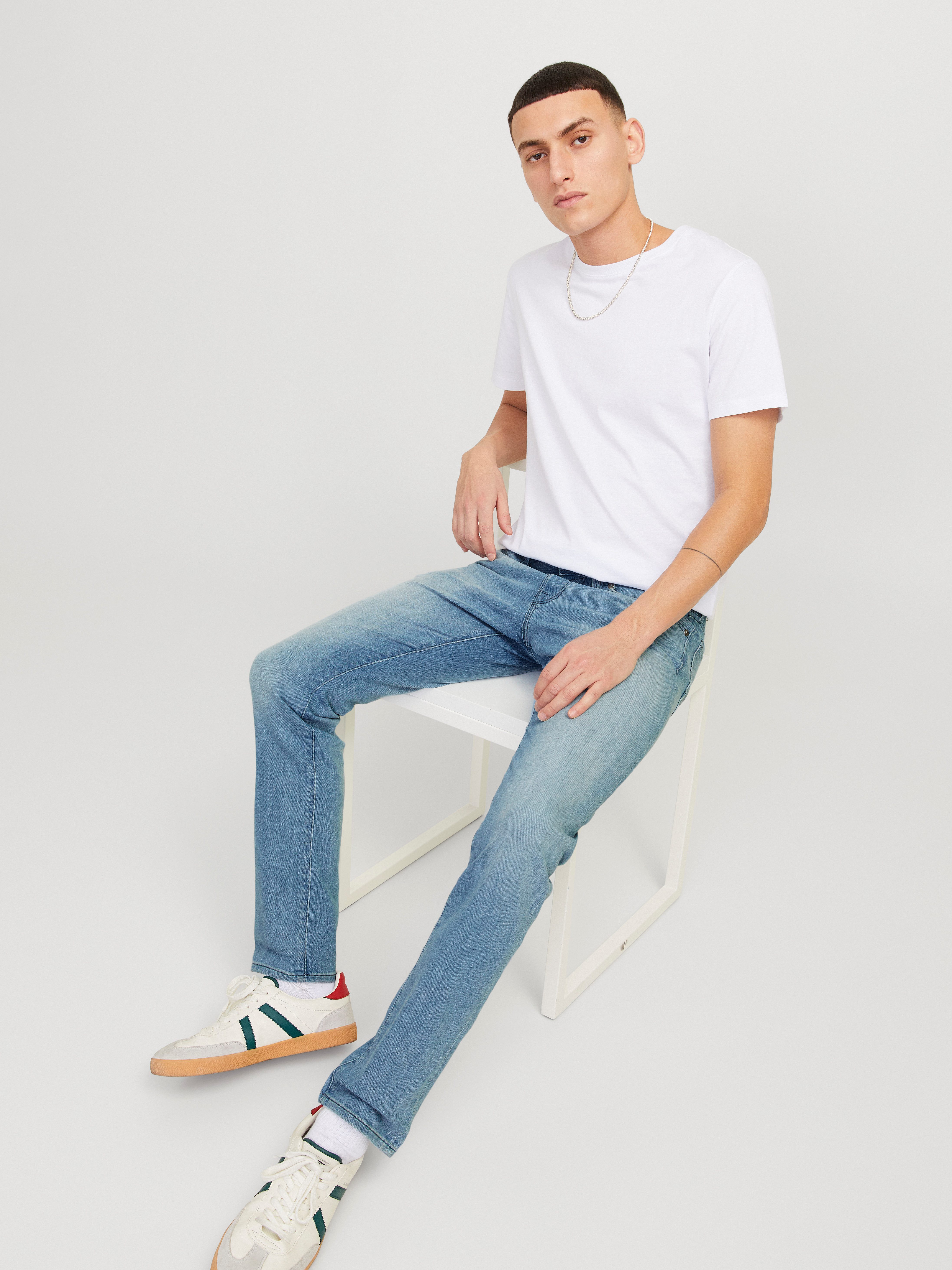 Jack & Jones Slim-fit-Jeans JJIGLENN – Jeans mit Stretch, niedriger Leibhöhe und Taschen Baumwollmischung, slim fit – Bild 4 von 5