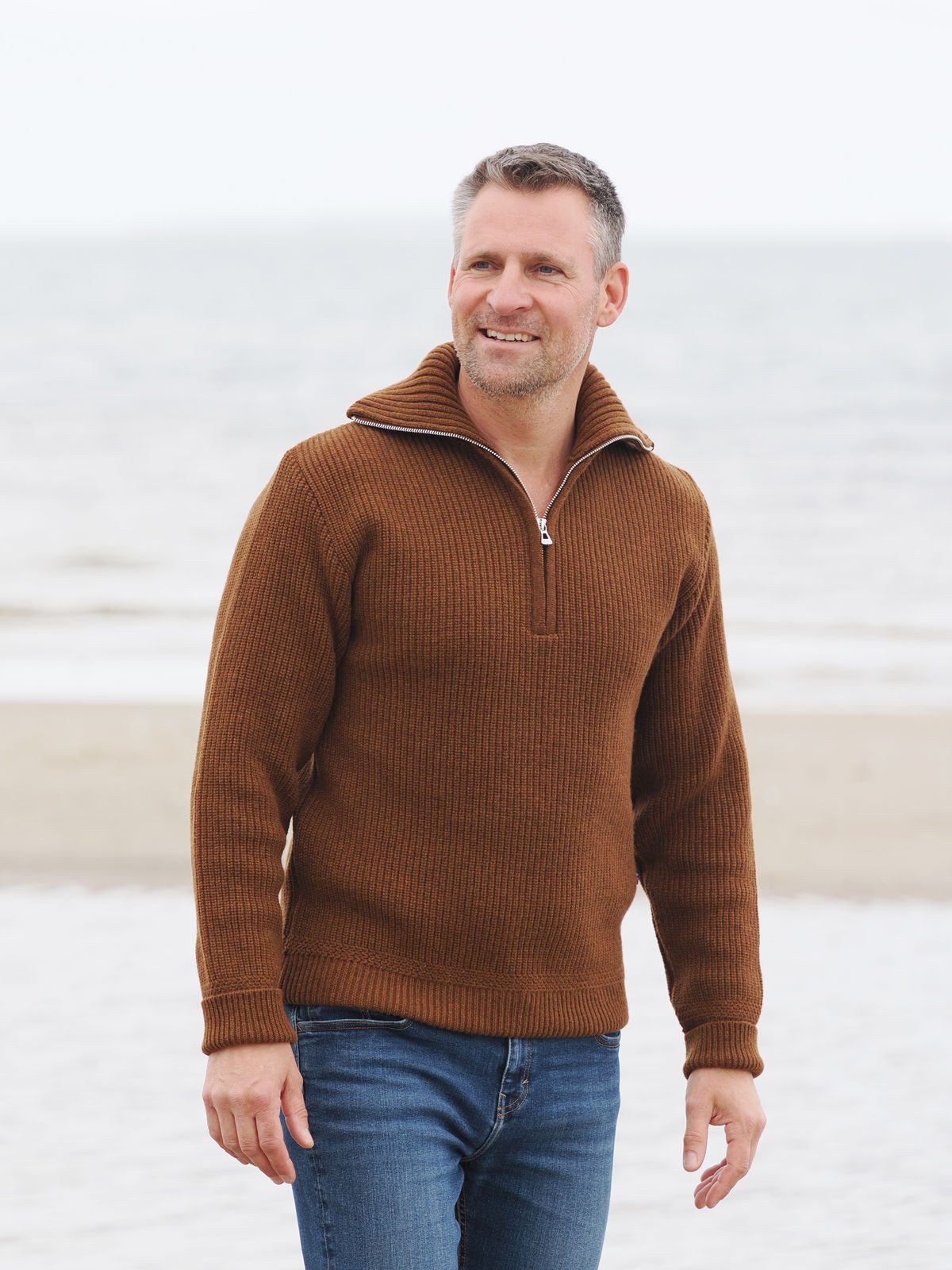 Blauer Peter Troyer aus Schurwolle (Merino) und Kaschmir mit Metall-Reißverschluß