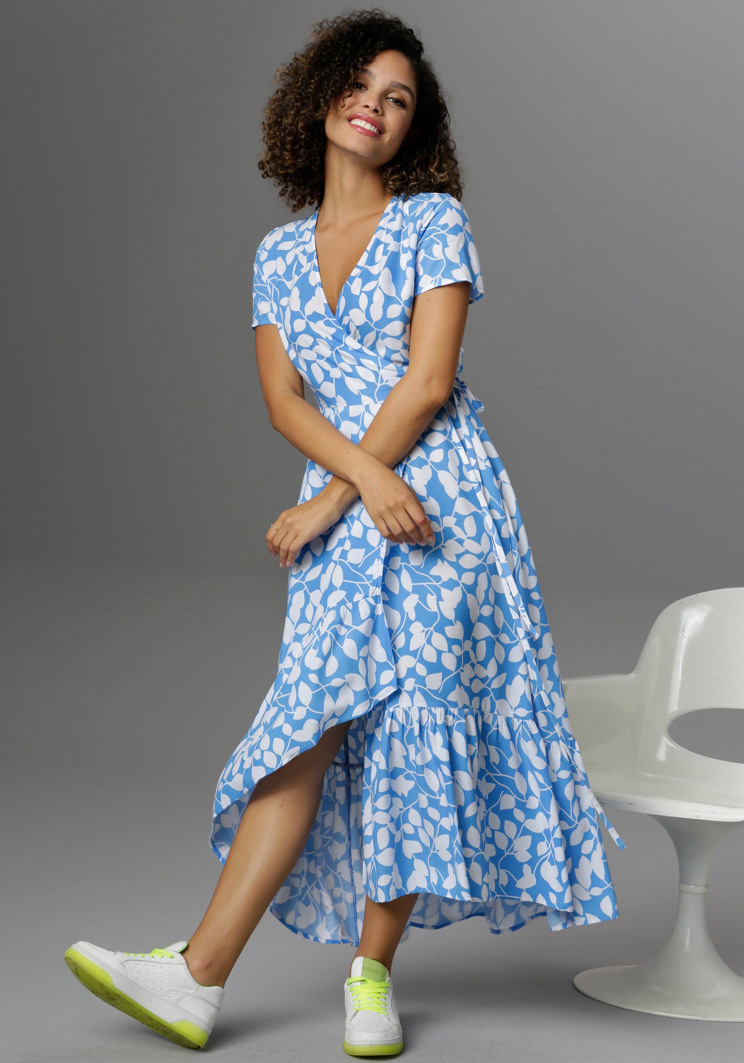 ANISTON CASUAL Wickelkleid mit graphischen Blätterdruck mehr