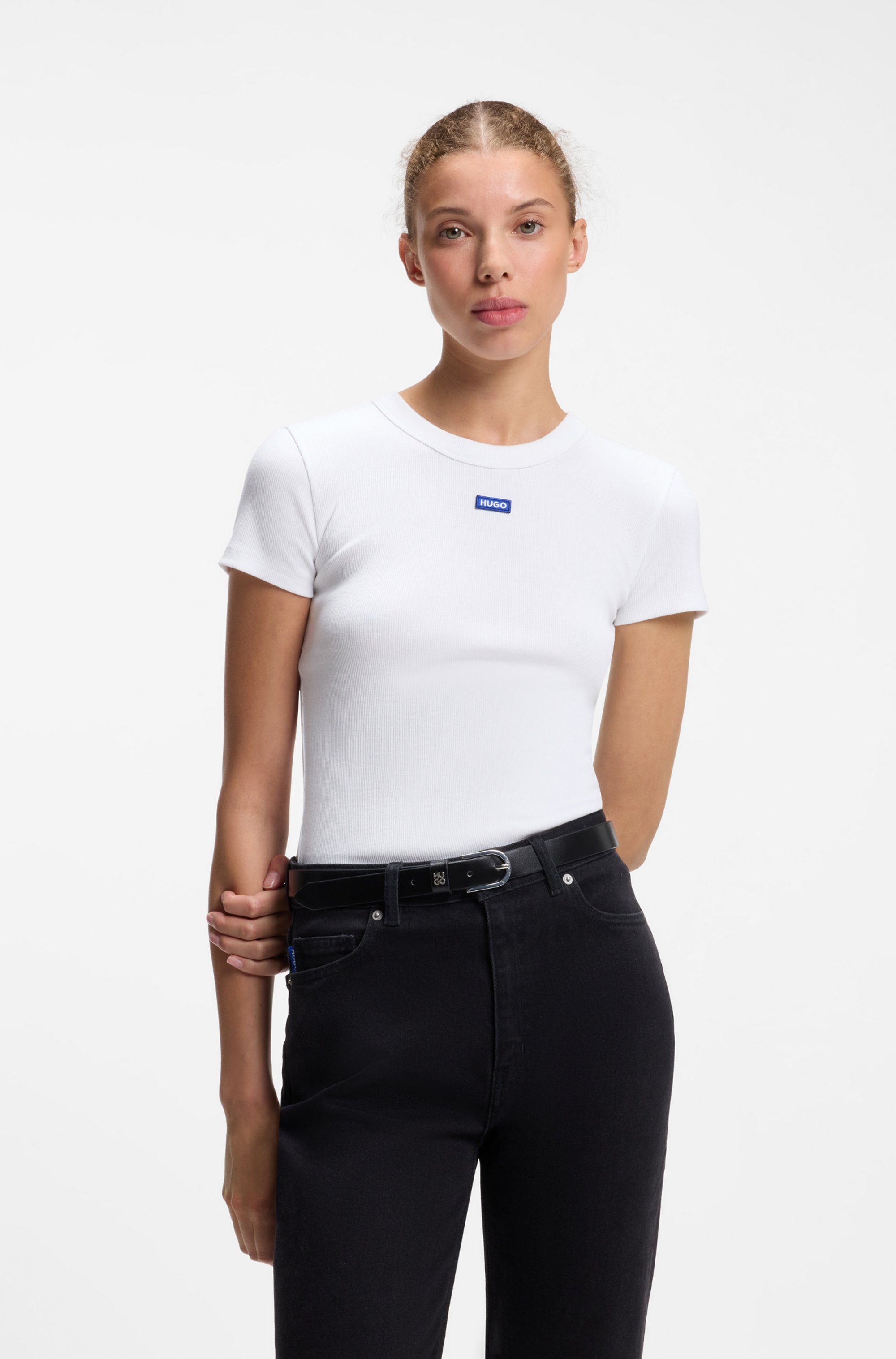 HUGO Blue T-Shirt Easy Tee mit HUGO Aufnäher. Reduzierter Preis € 26,99. Unverbindliche Preisempfehlung € 39,95