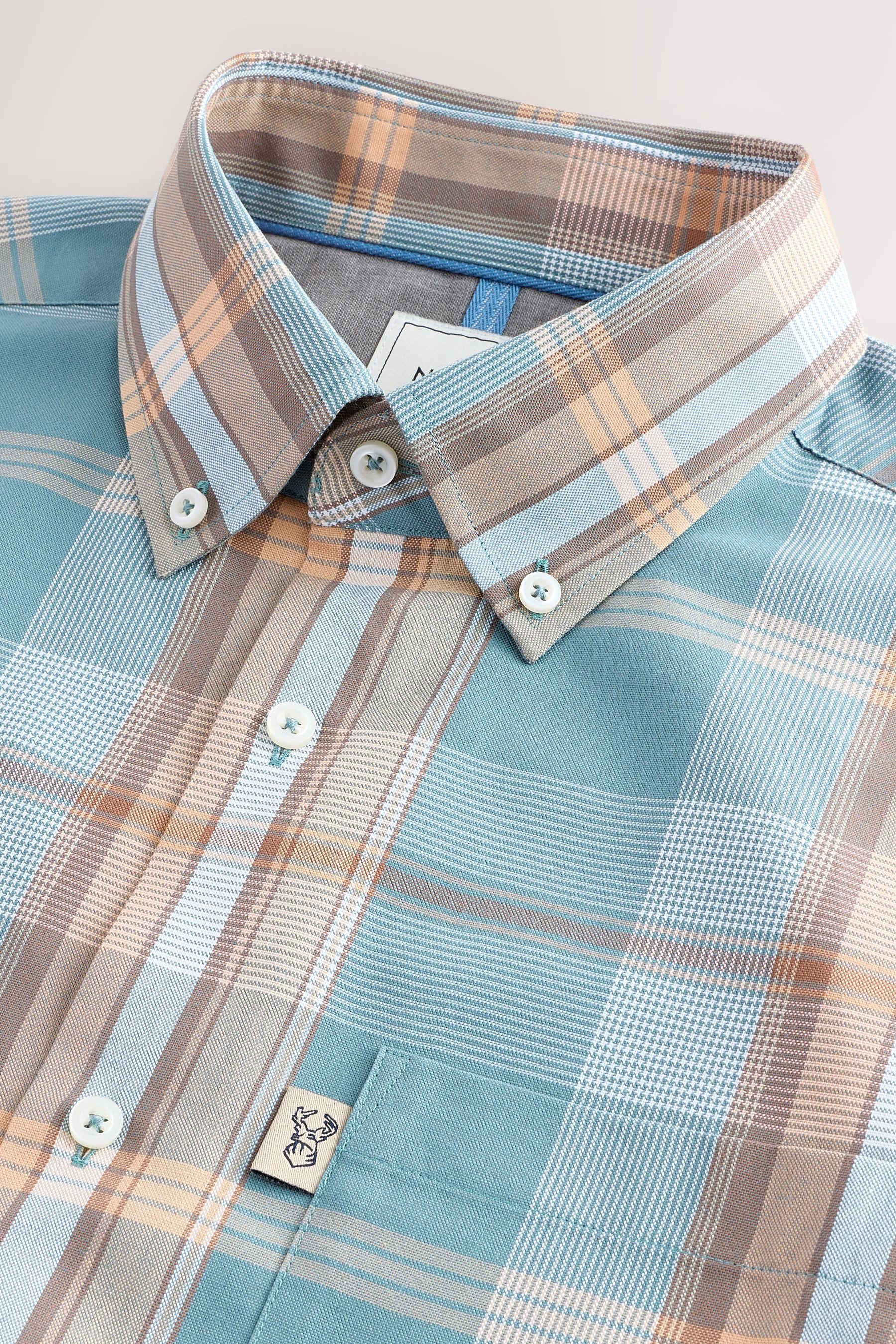 Next Kurzarmhemd Pflegeleichtes Button-Down-Oxfordhemd, Regular-Fit (1-tlg)