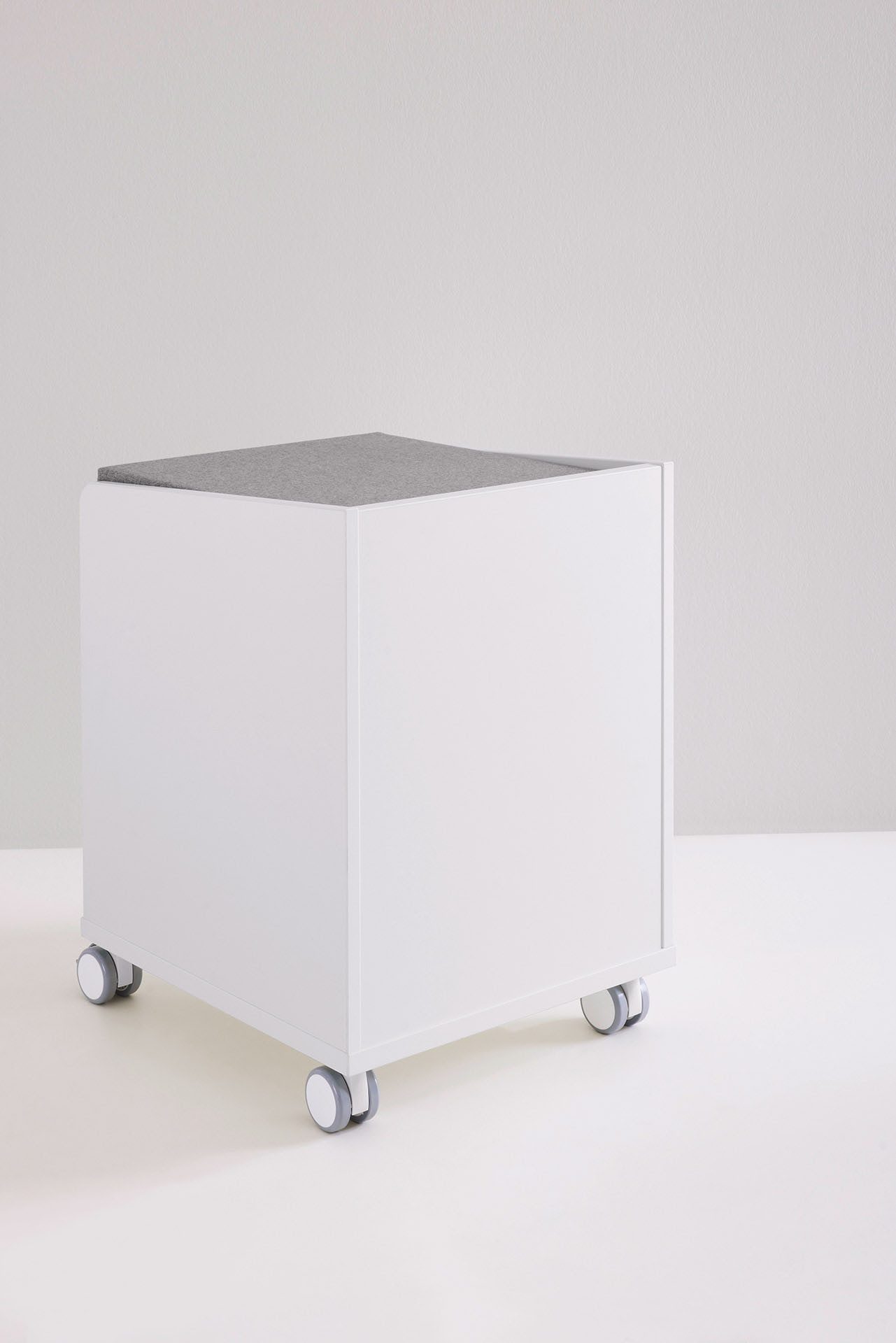 PAIDI Container Diego Rollcontainer mit zwei Schubladen und Ablage als Sitzfläche geeignet