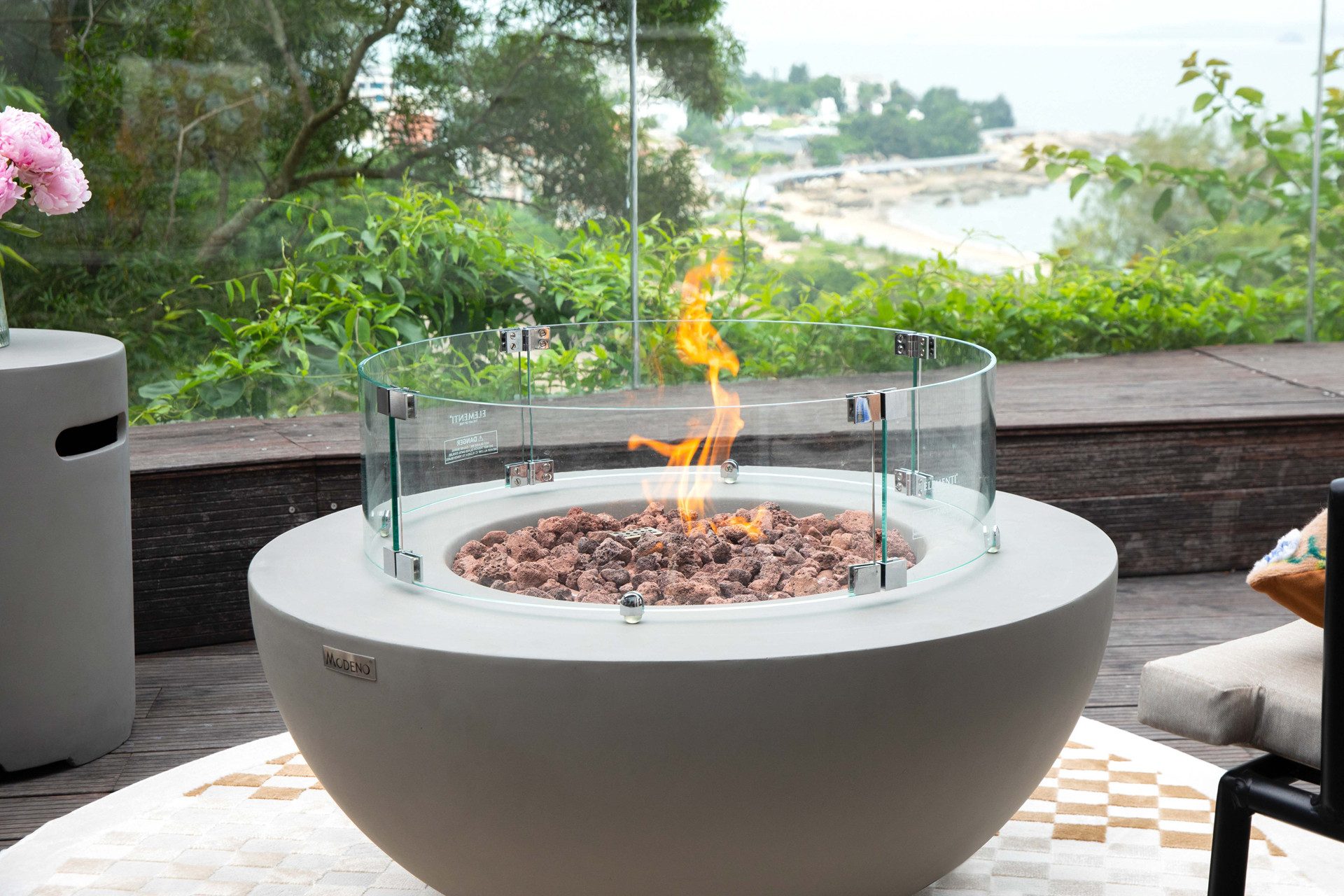 ELEMENTI Feuertisch Roca Feuerstelle aus Beton - Komplett-Set mit Zubehör, (SET, 1-St., inkl. mehreren Komponenten), Beton,(87x87x37cm)