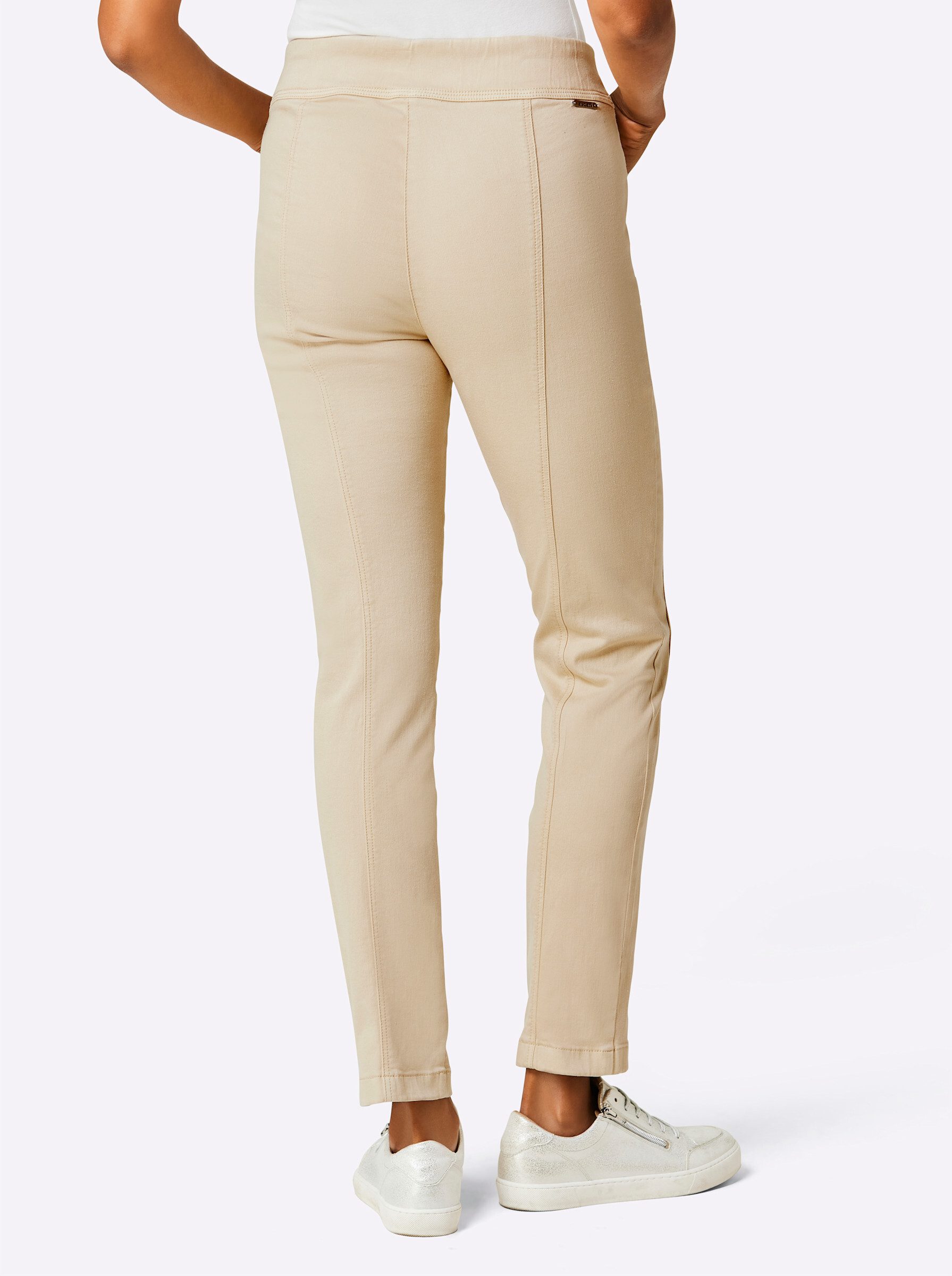 ascari Jeansshorts Lyocell-Baumwoll-Schlupfjeans leicht vertieft