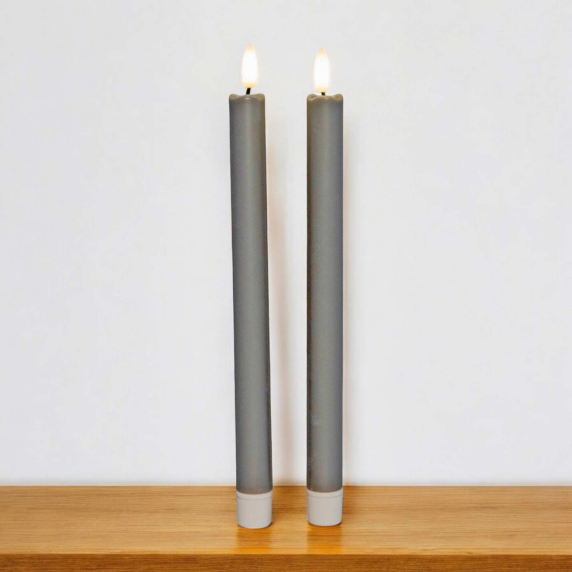 Coen Bakker Deco BV LED-Kerze Diner Candles (Set), Stabkerzen 2 St. taupe 6/18h Timer 3D Flamme 26cm – Bild 2 von 3