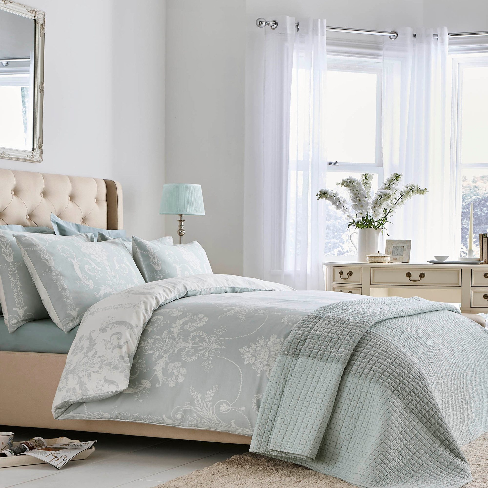 LAURA ASHLEY Wendebettwäsche Josette, aus Baumwoll Satin, Satin, 3 teilig, mit floralem Muster, inkl 2 Kissenbezüge