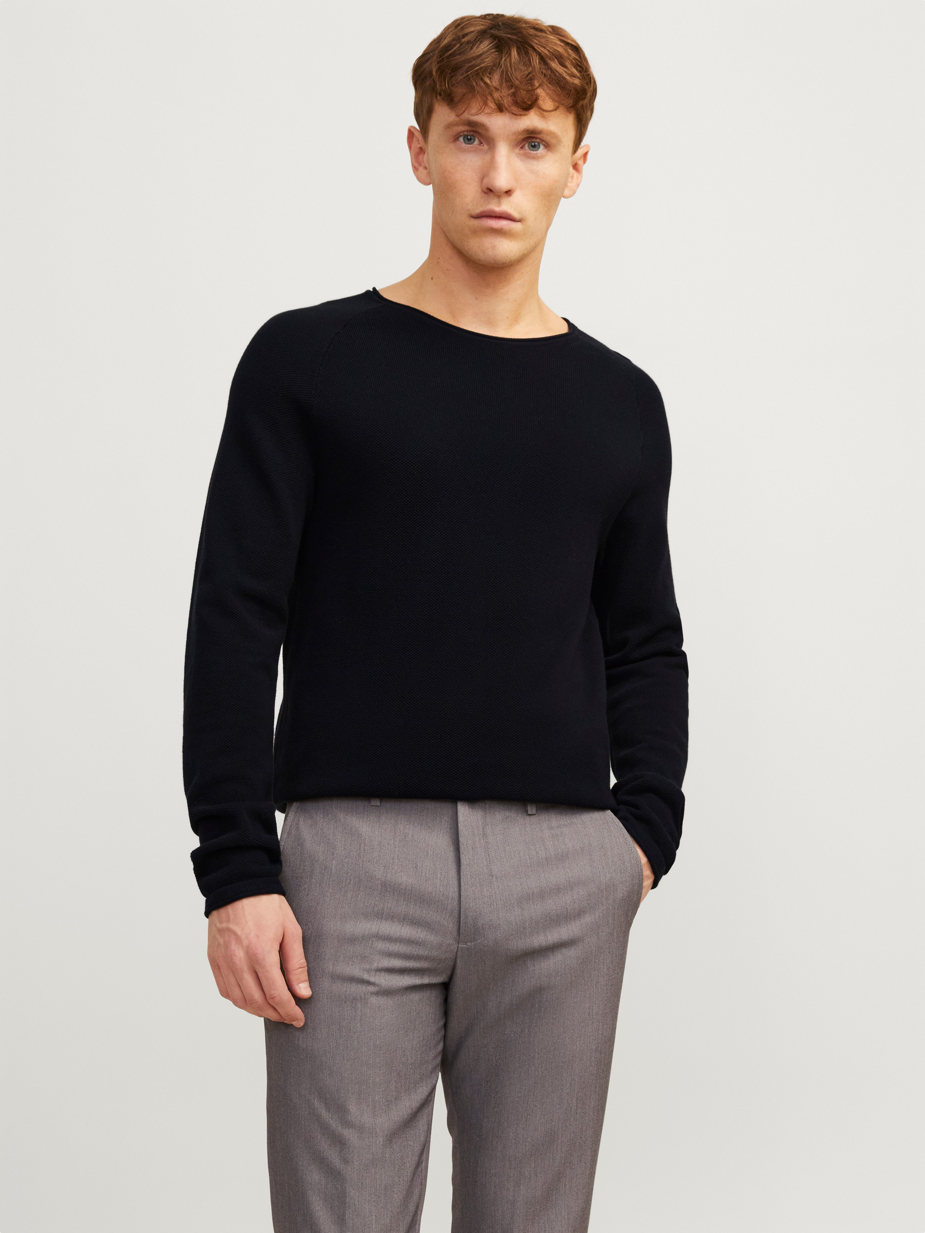 Jack & Jones Rundhalspullover JJEHILL Einfarbiger Pullover mit angenehmem Tragegefühl unifarben, modisch, schmal, Baumwolle, Rundhals