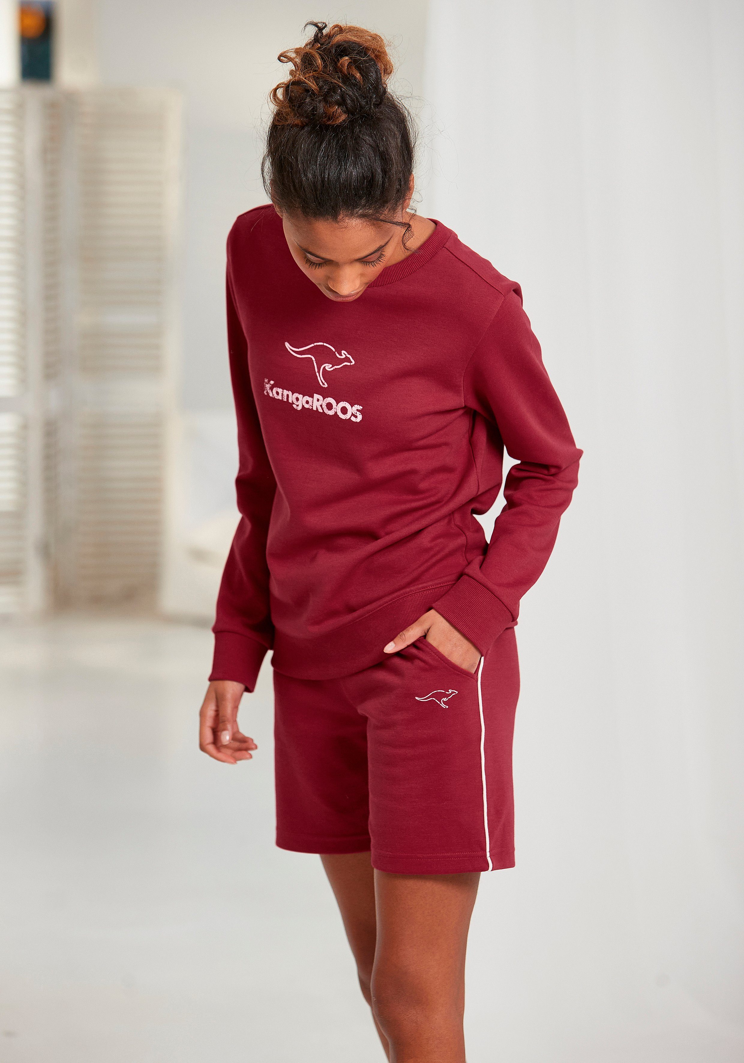 KangaROOS Bermudas mit schmalem Piping an der Seite, Loungewear