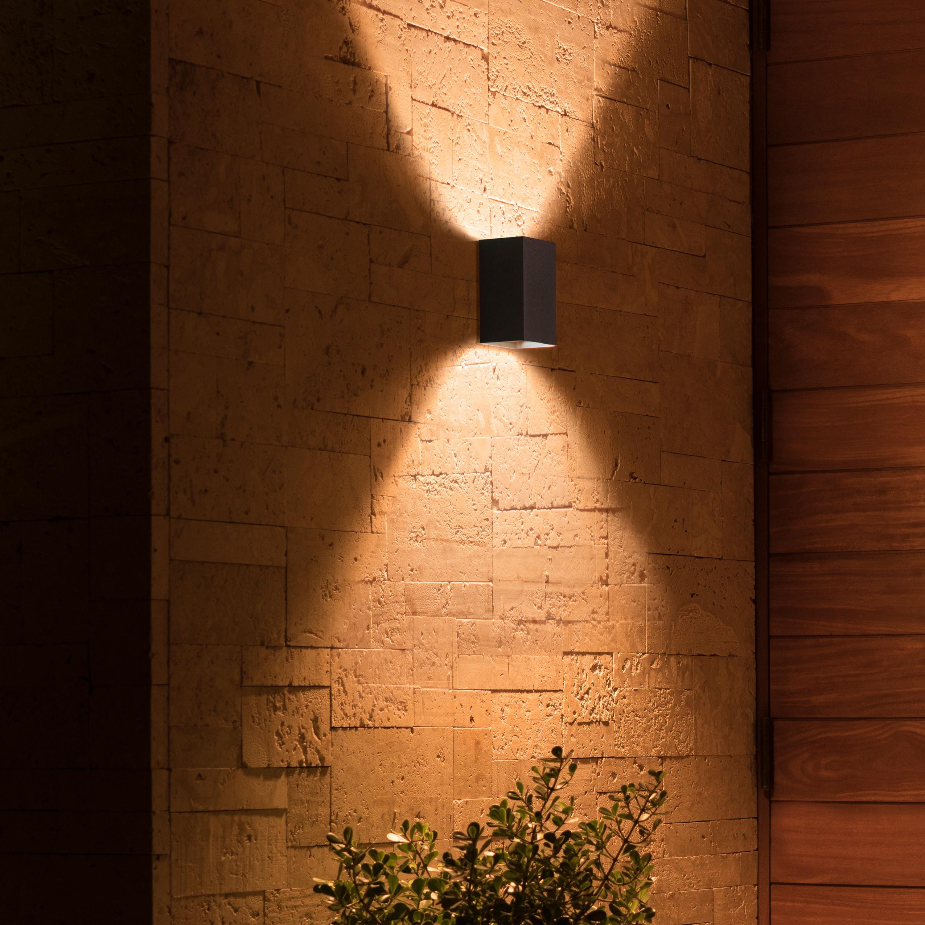 Philips Hue Smarte LED-Leuchte White & Color Ambiance Resonate Wandleuchte schwarz, Abschaltautomatik, Bluetooth, CCT - über Fernbedienung, Dimmfunktion, Farbsteuerung, Farbwechsel, Leuchtdauer einstellbar, Memoryfunktion, Nachtlichtfunktion, RGB, Smart Home, Timerfunktion, dimmbar über Fernbedienung, erweiterbar, mehrere Helligkeitsstufen, LED wechselbar, RGB, Outdoor