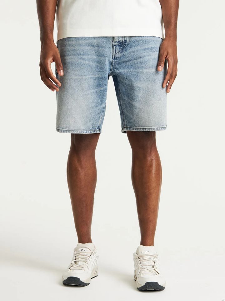CHASIN' Jeansshorts – kurze Jeans Short günstig online kaufen