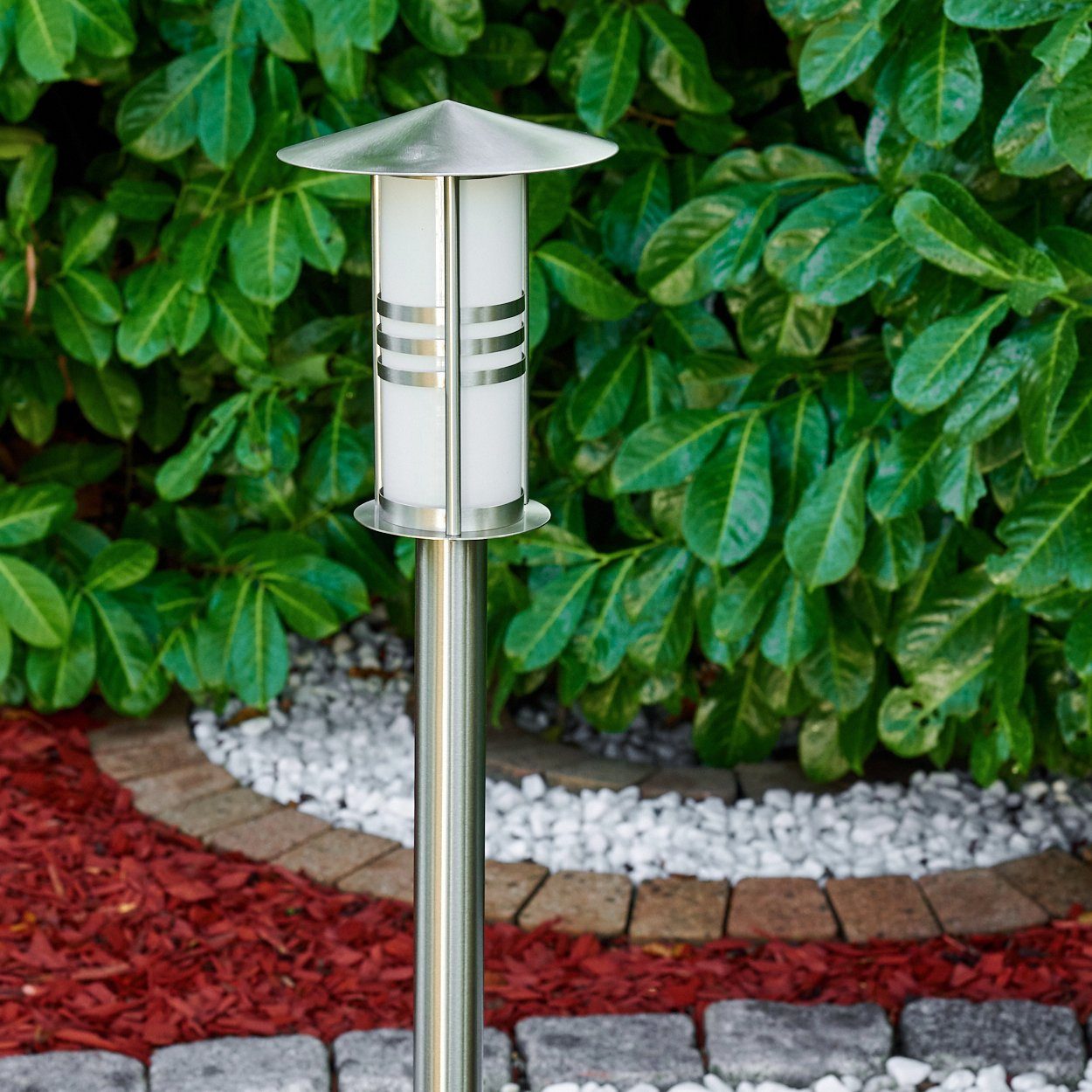 moderne 100cm, Gartenlampe hofstein IP44 Außenleuchte aus gebürstetem Milchglas, mit E27, und Edelstahl Leuchtmittel, Wegeleuchte ohne Gartenbeleuchtung »Balme« Pollerleuchte