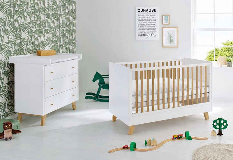 Pinolino® Babymöbel-Set »Pan«, (Spar-Set, 2-St., Kinderbett, Wickelkommode), breit; Made in Europe; mit Kinderbett und Wickelkommode