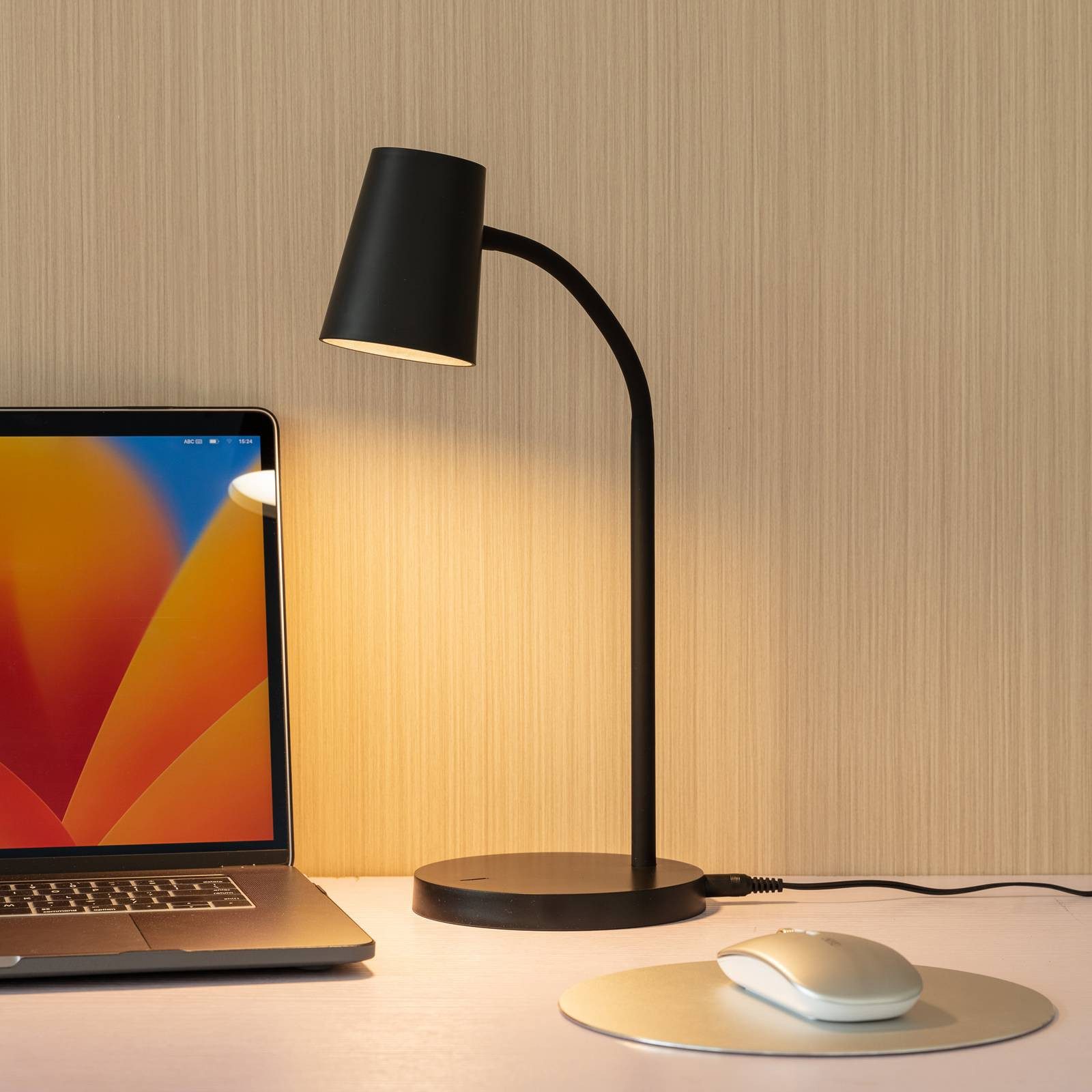 Lindby Schreibtischlampe Ailina, LED, Kunststoff Schwarz warmweiß IP20, 1 x 5 W LED, warmweiß – Bild 2 von 5