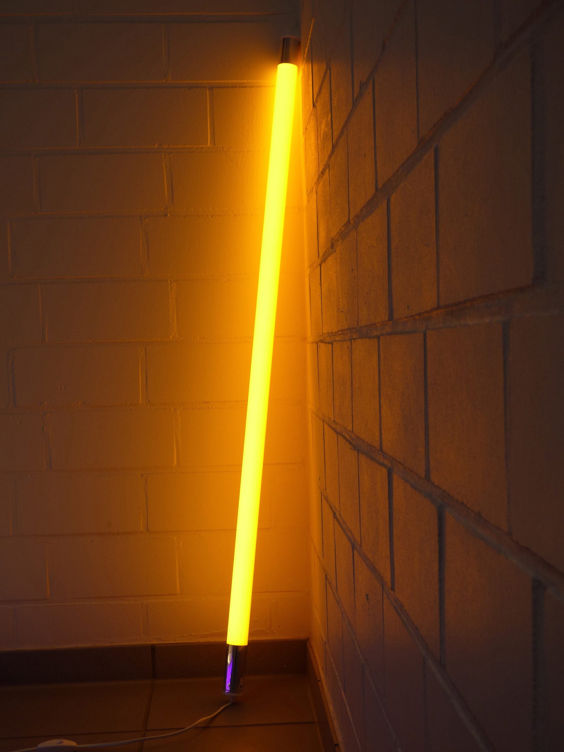 XENON LED Wandleuchte 8172 LED VISION Stab 24W 153cm Schw. Kappe IP20 Kunst günstig online kaufen