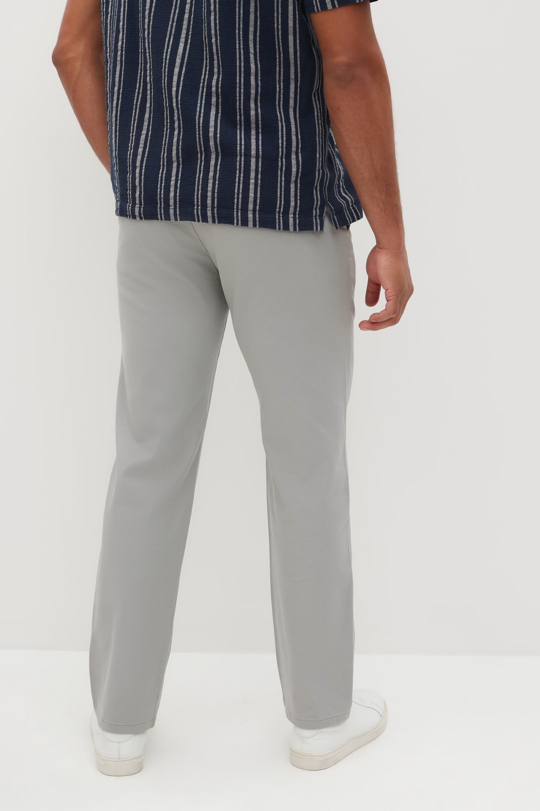Grey Next Chinohose (1-tlg) Mid Fit im Stretch-Chinohose Relaxed