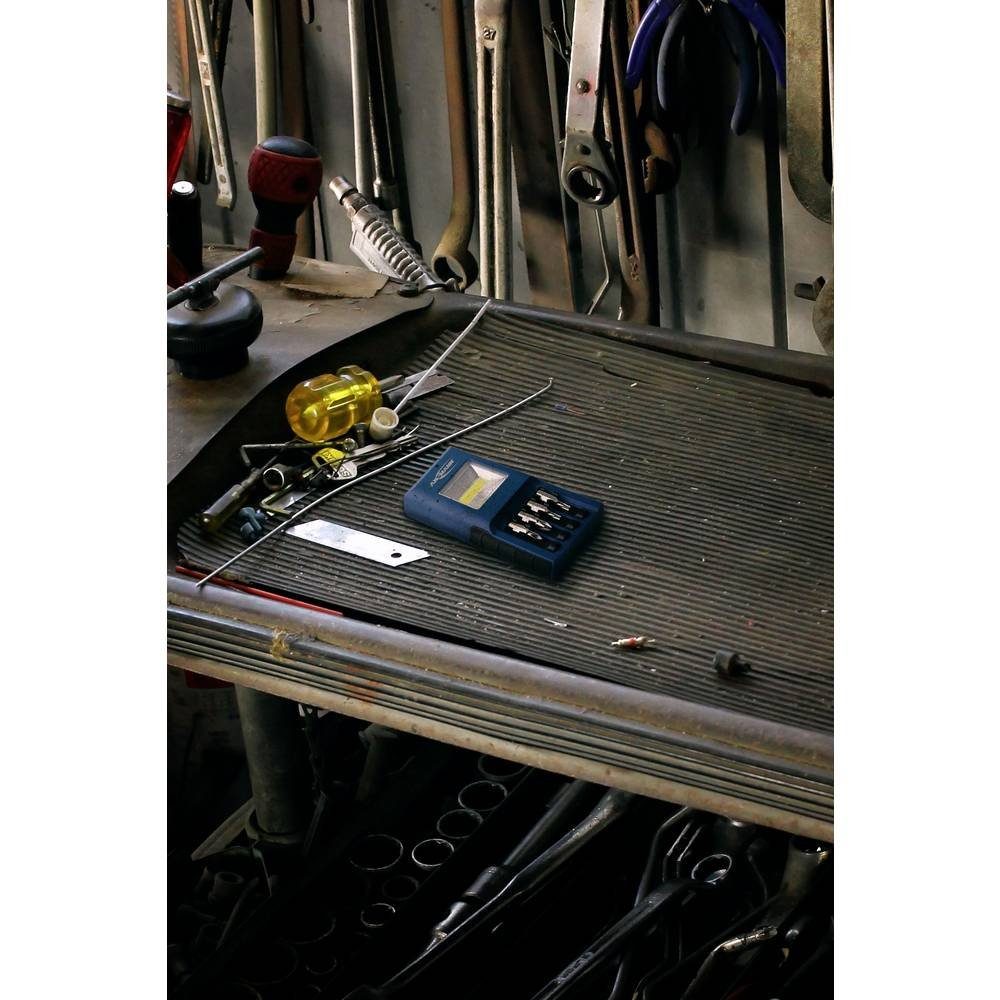 Batteriebetriebene ANSMANN® Arbeitsleuchte mit WL180B Werkstattleuchte