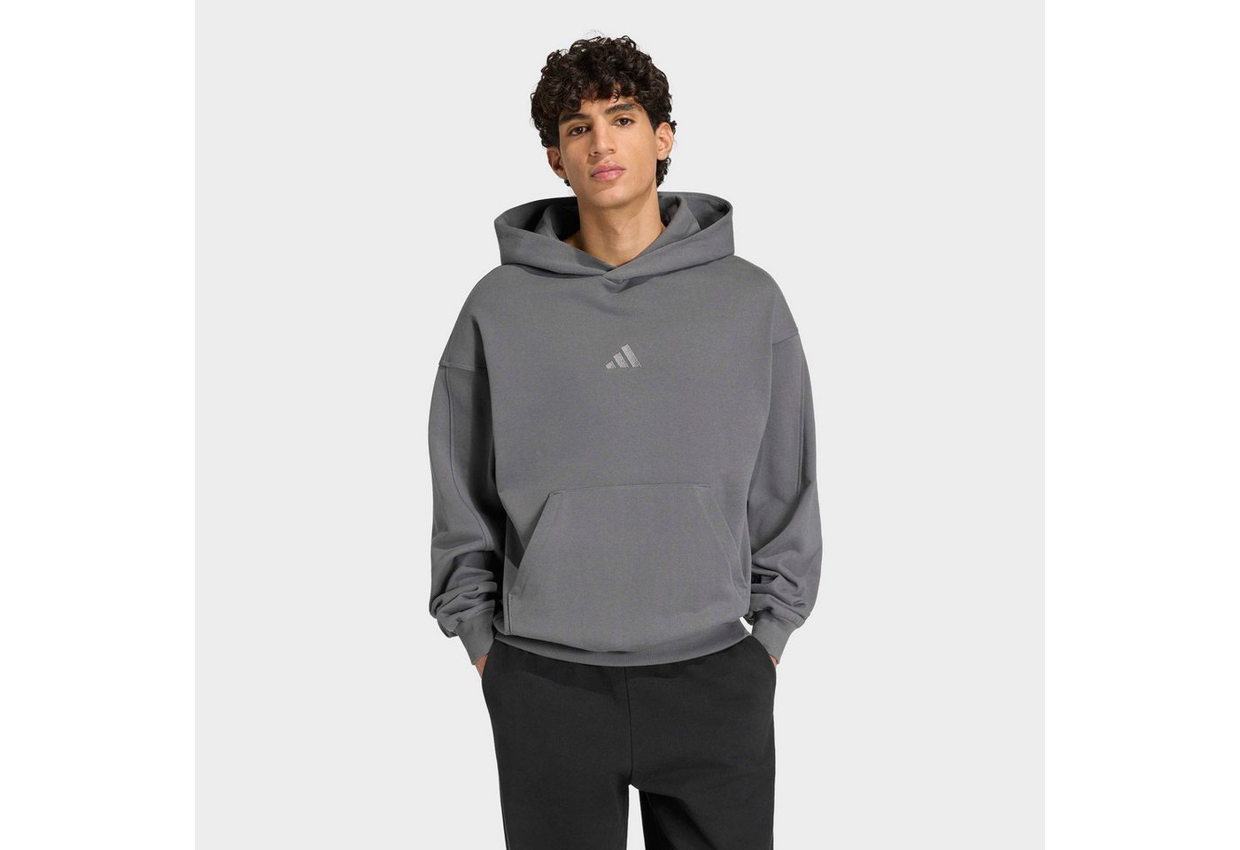 adidas Sportswear Kapuzensweatshirt ADIDAS KIT HOODIE, KLEINES LOGO Schwere Premium-Qualität, robuste Stoffstruktur