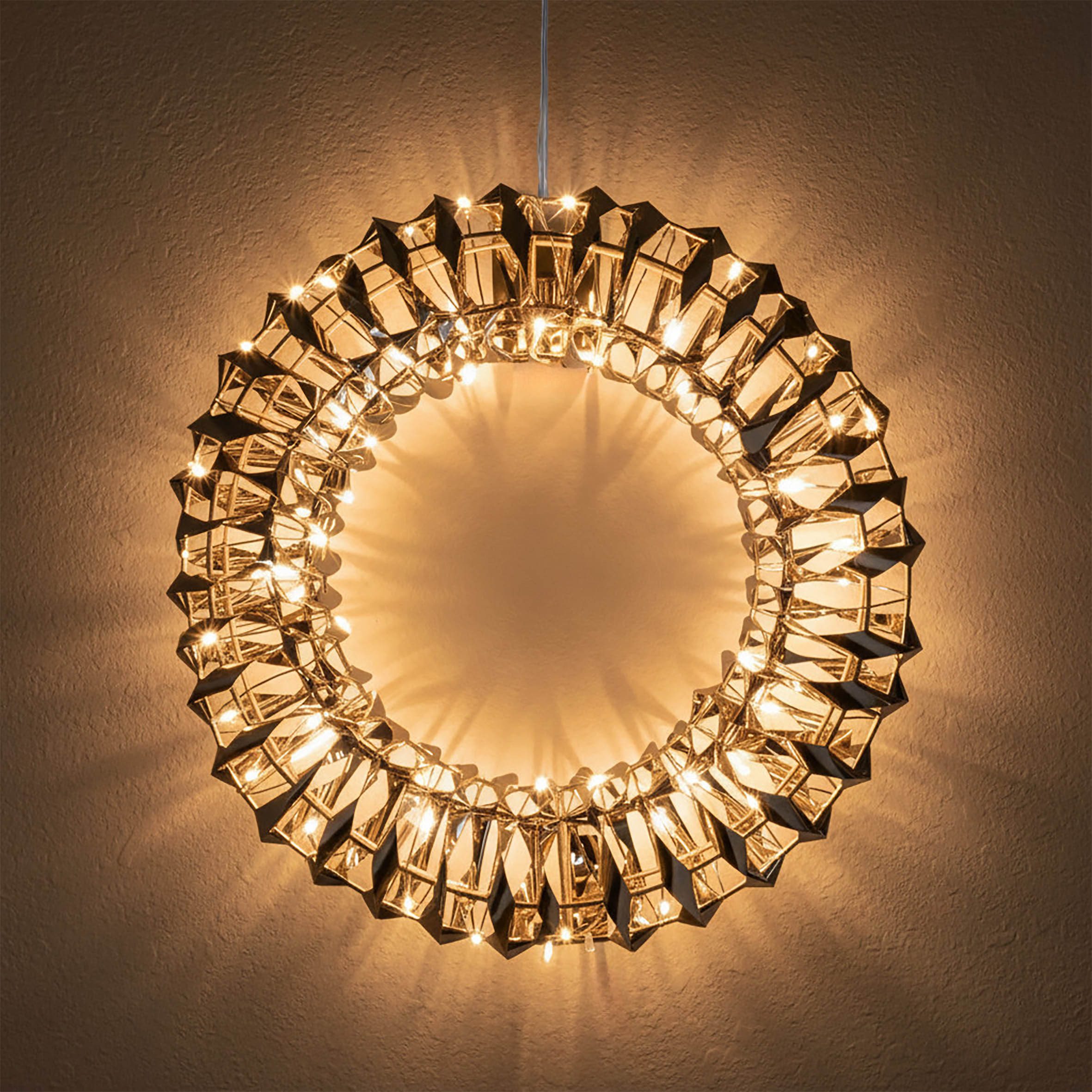 Spetebo LED Dekolicht Goldener Ring mit 3D Effekt - 30 cm - aus Metall, Batterie betrieben, LED fest integriert, warm weiß, mit Timer