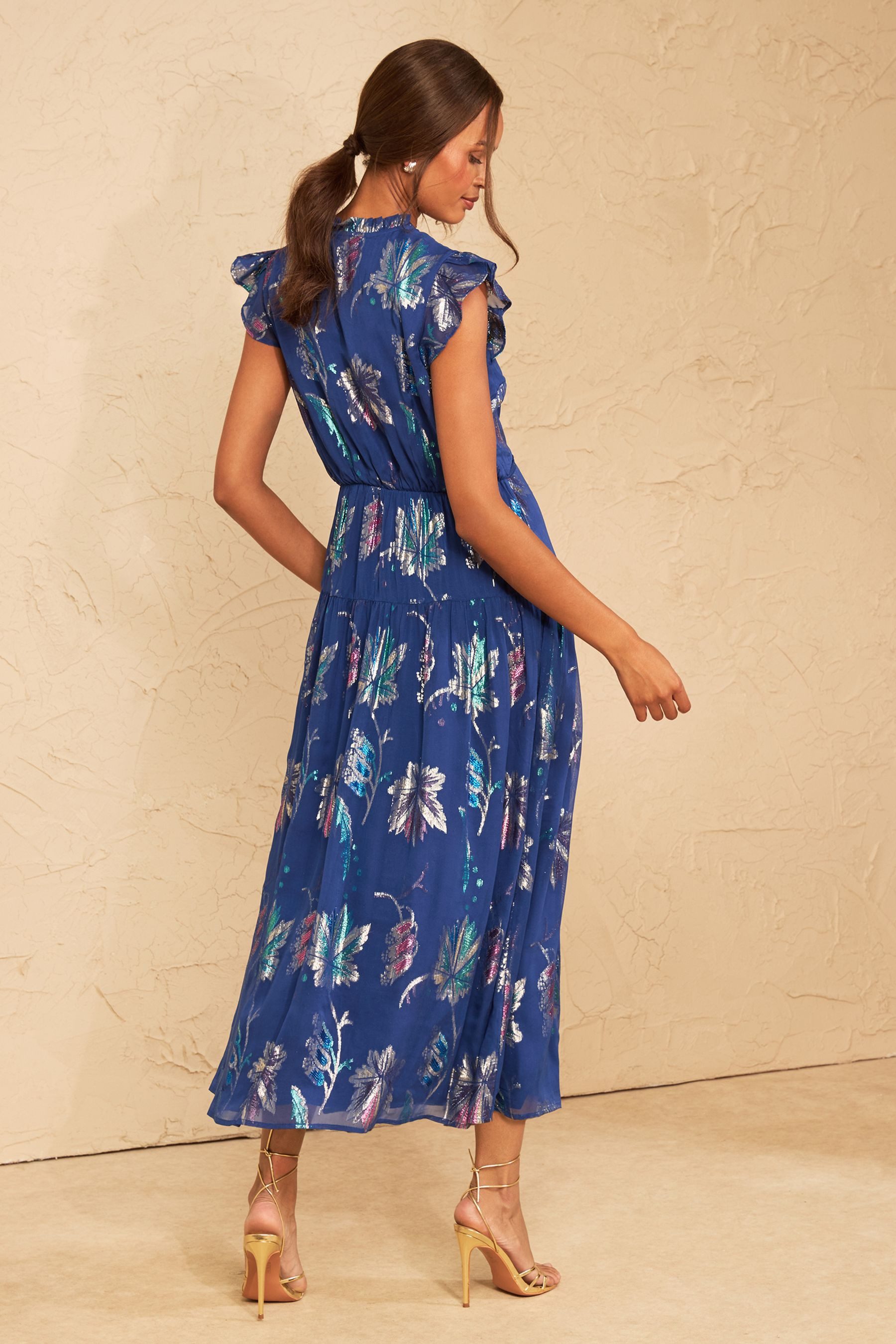 Love & Roses Midikleid Love & Roses Midi-Kleid mit Metallic-Optik (1-tlg) – Bild 2 von 5