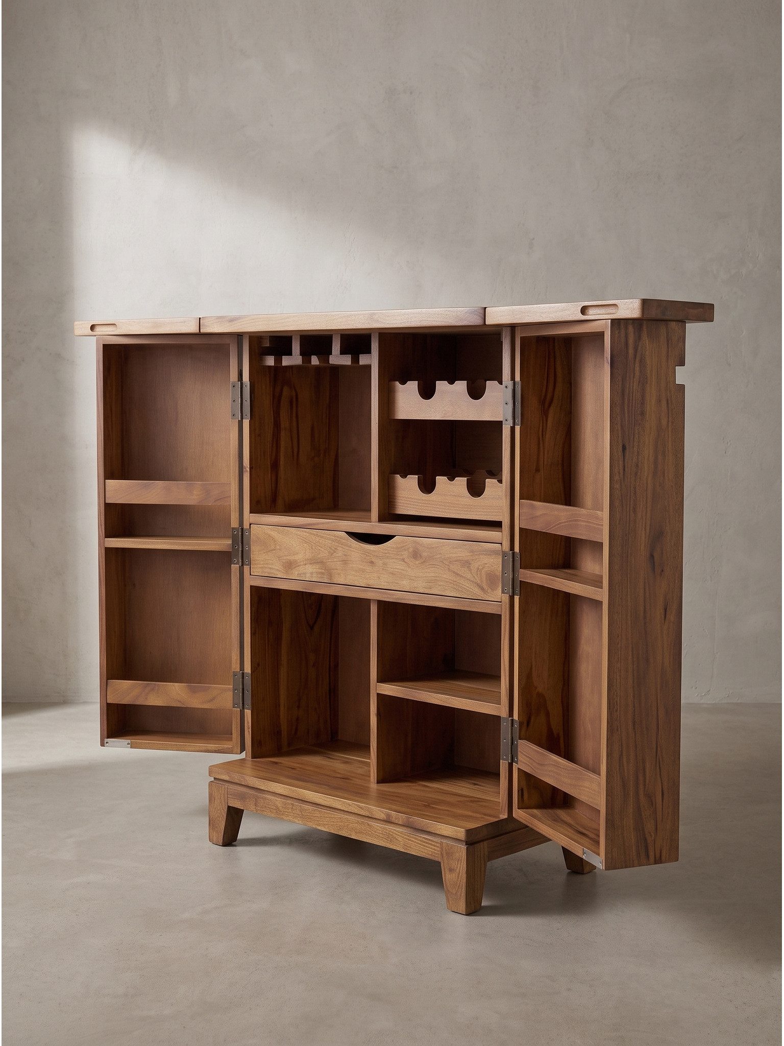 KADIMA DESIGN Barschrank Hausbar SIRACUSA - Dunkles Massivholz, 65x50x90 cm, Landhaus, Ablagen (Barschrank, Minibar, Barmöbel, Getränkeschrank, Spirituosenschrank) 1 Schublade, 2 Türen, Klarlack-Versiegelung, Fächer, Handgefertigt