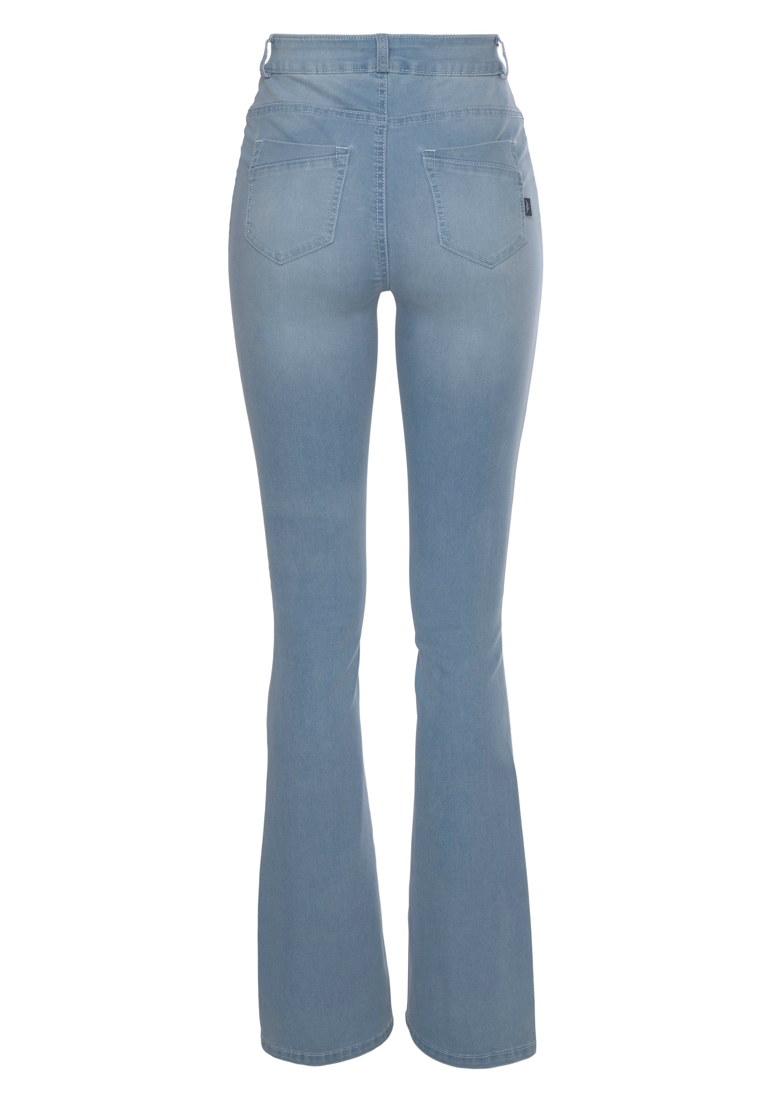 Arizona Bootcut-Jeans Ultra Stretch ausgestellte Beinform, Used-Waschung, hohe Leibhöhe
