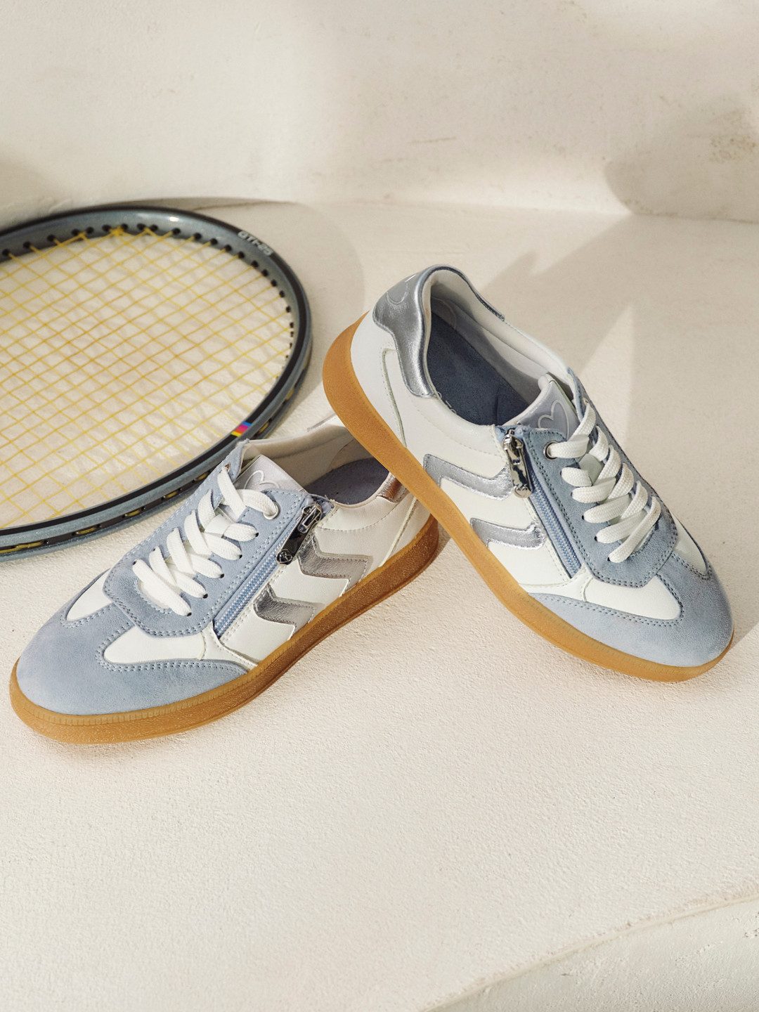 MARCO TOZZI Plateausneaker, Freizeitschuh, Halbschuh, Schnürschuh mit Kontrastbesatz