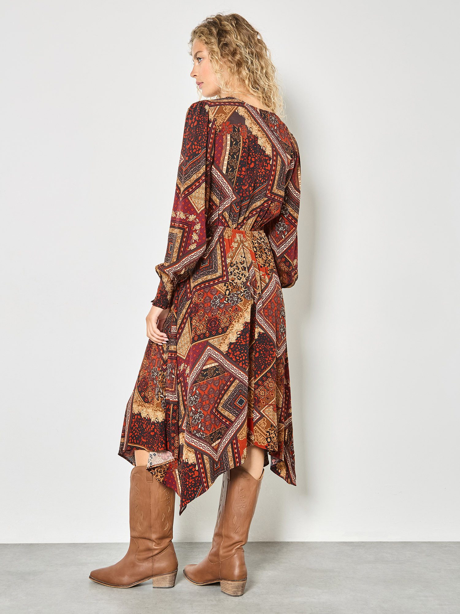 Apricot Druckkleid Midikleid mit asymmetrischem Saum
