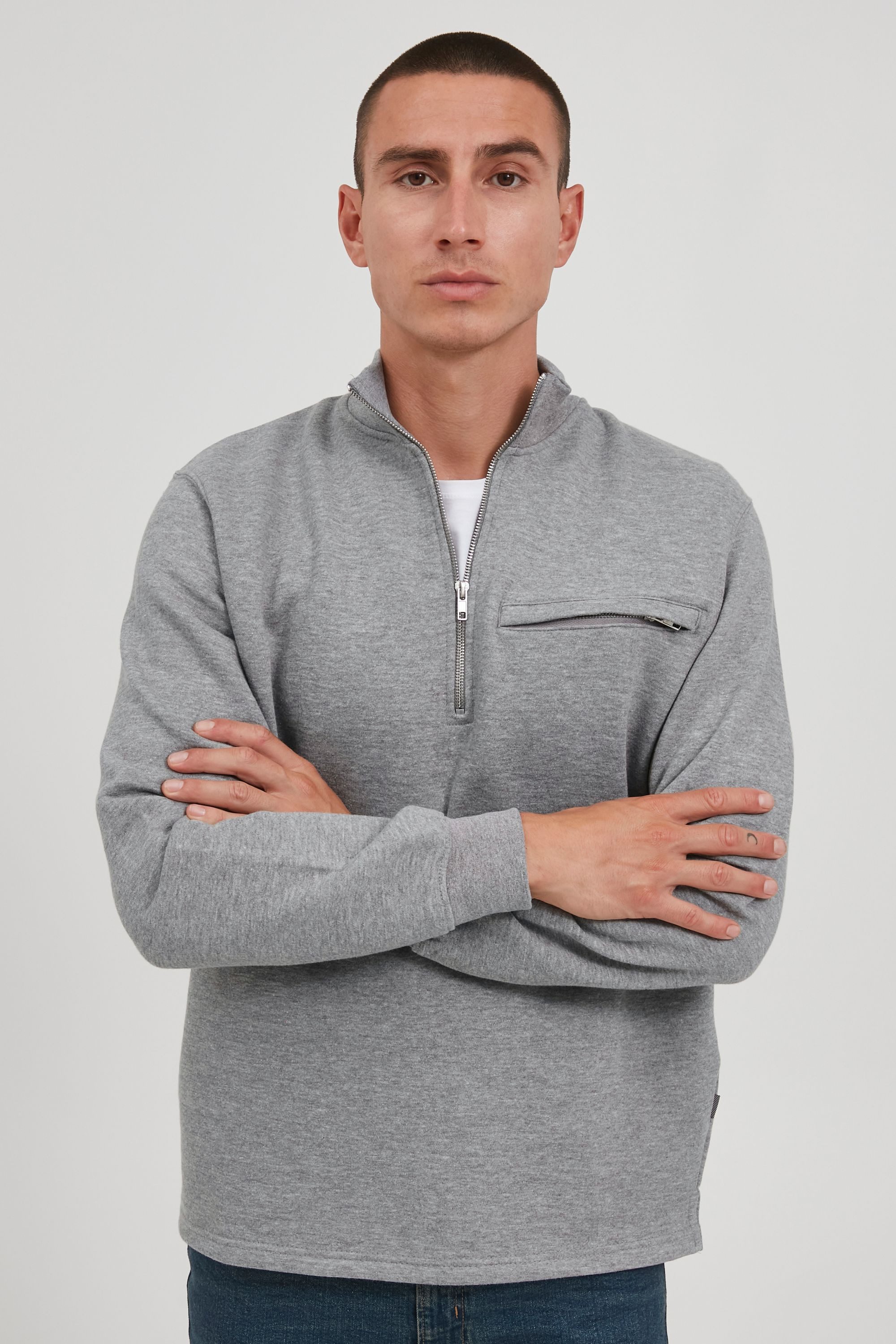 !Solid Troyer SDVagn 21106659 Troyer mit verschließbarer Brusttasche. Reduzierter Preis € 33,99. Unverbindliche Preisempfehlung € 49,99