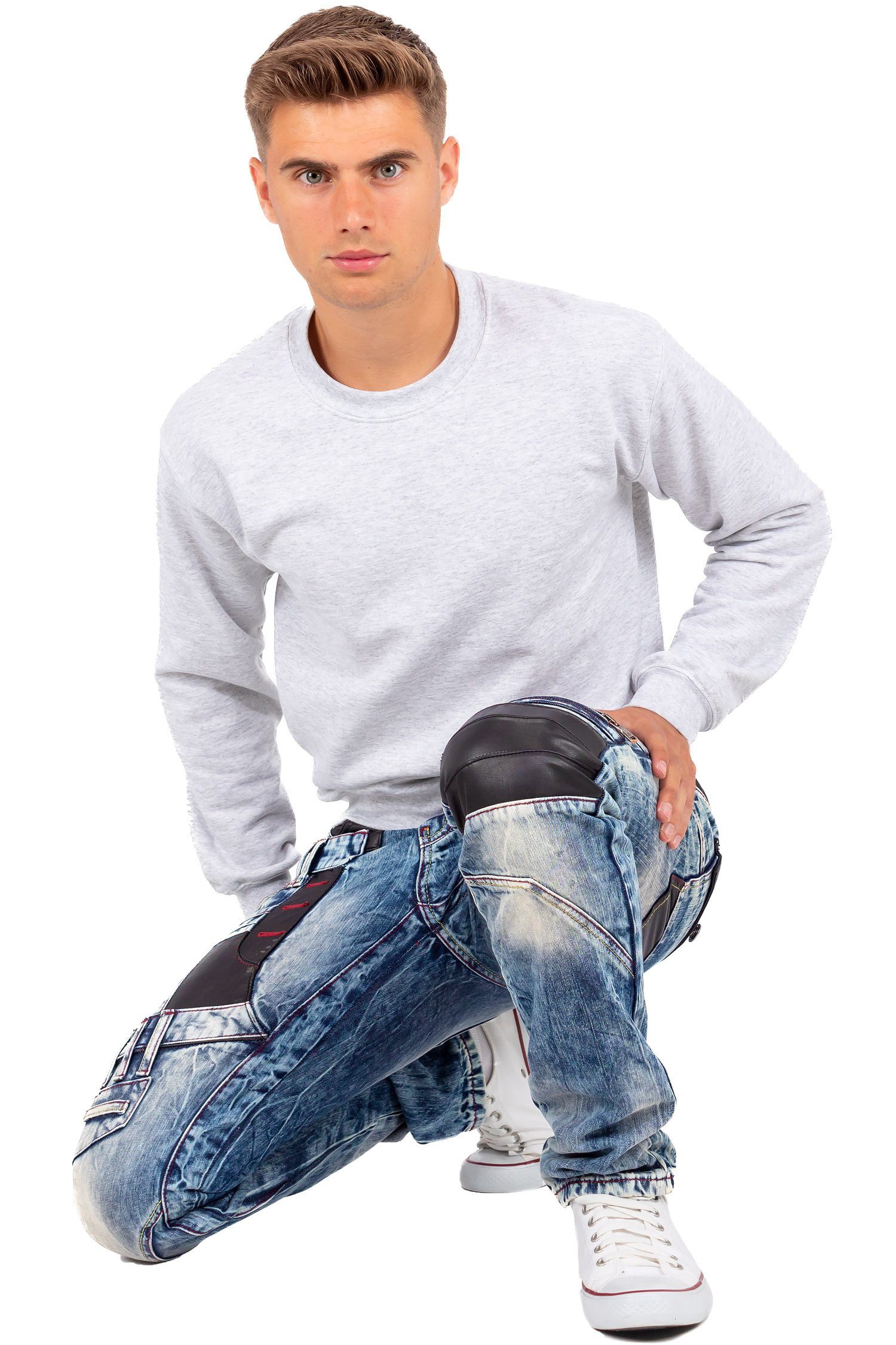 Cipo & Baxx Bikerjeans Herren Regular Fit Hose Stonewashed BA-CD482 mit Kunstleder Bereichen und Verzierungen