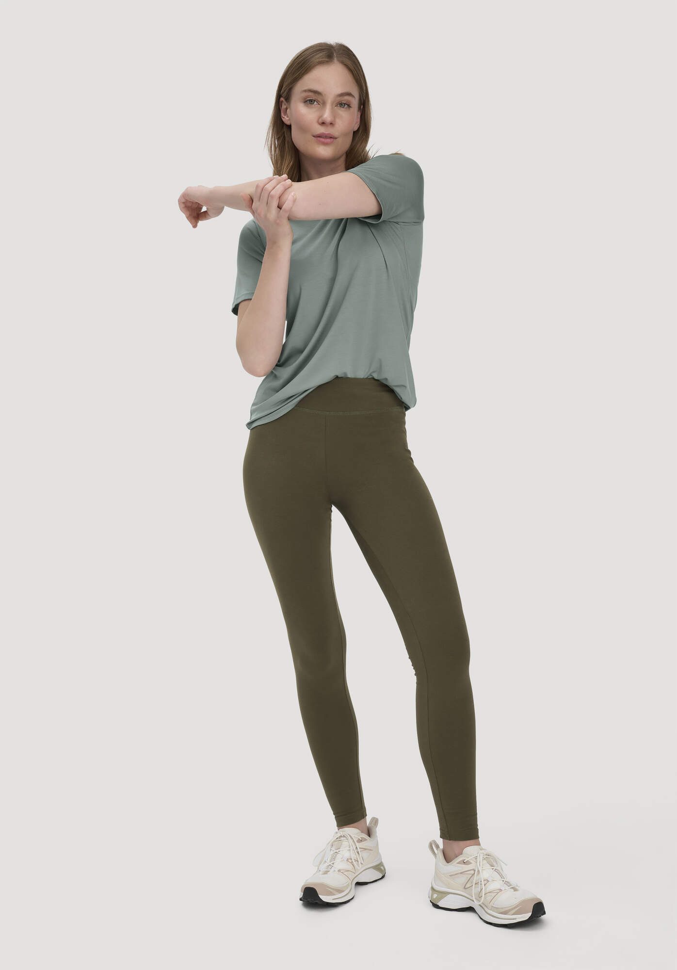 Hessnatur Leggings Medium Cut ACTIVE LIGHT aus Bio-Baumwolle (1-tlg)