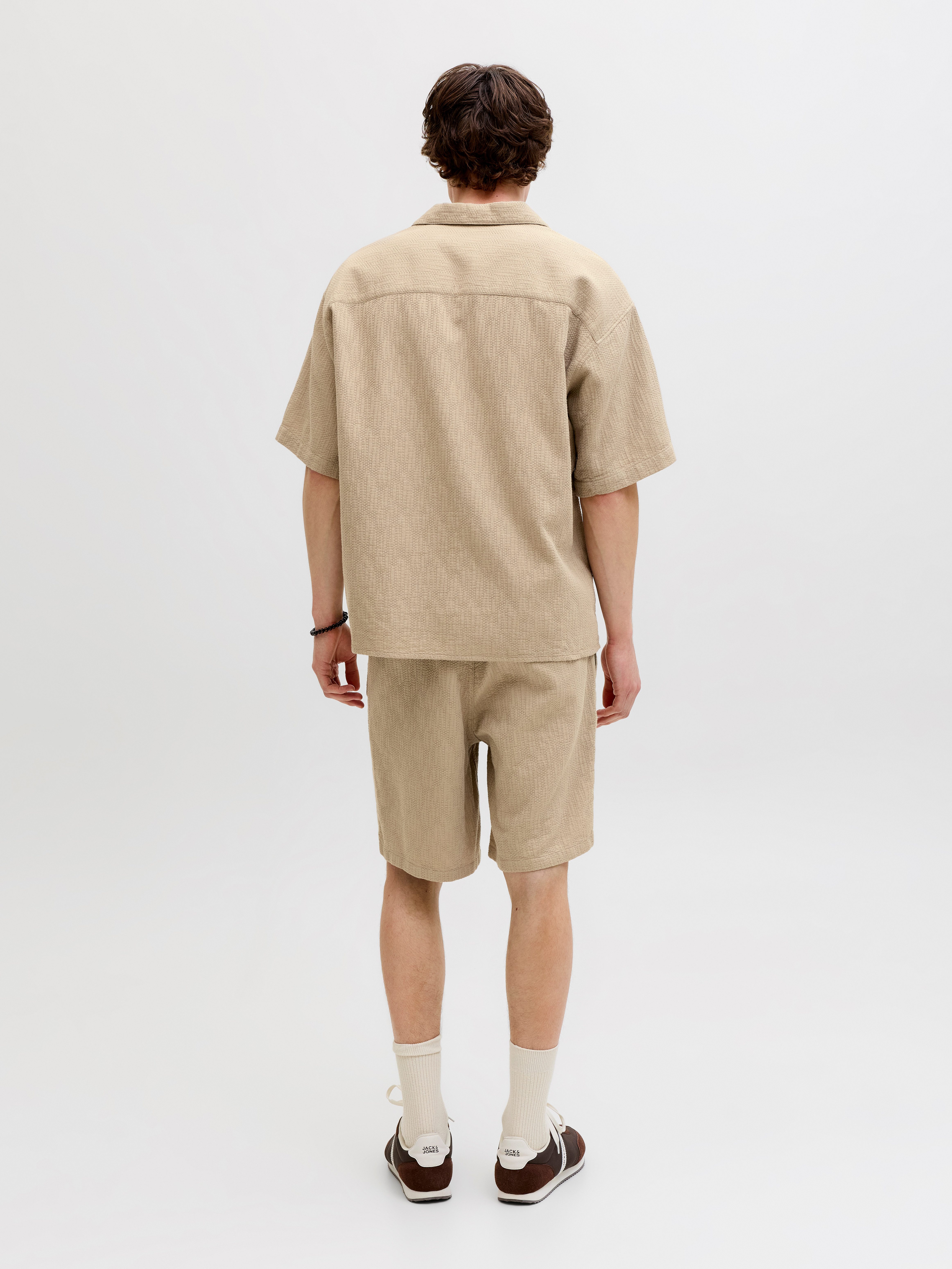 Jack & Jones Kurzarmhemd JORMONTAUK WAVY TEXTURE SHIRT SS SN Baumwolle, relaxed fit – Bild 4 von 5