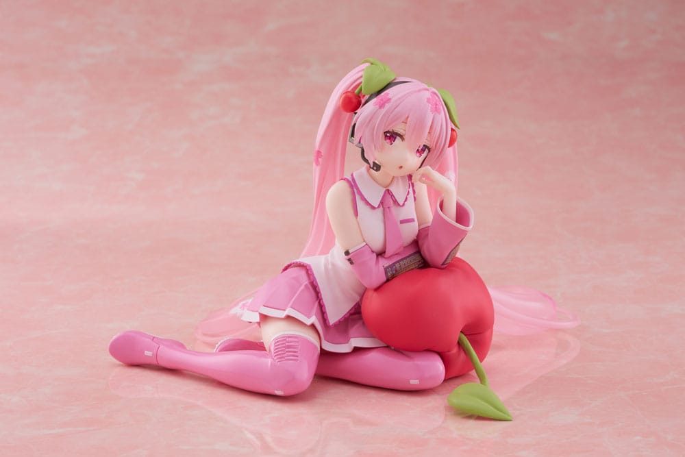Taito Prize Merchandise-Figur Hatsune Miku Desktop Cute Figure Sakura Miku Cherry Cushion Ver. 13 cm