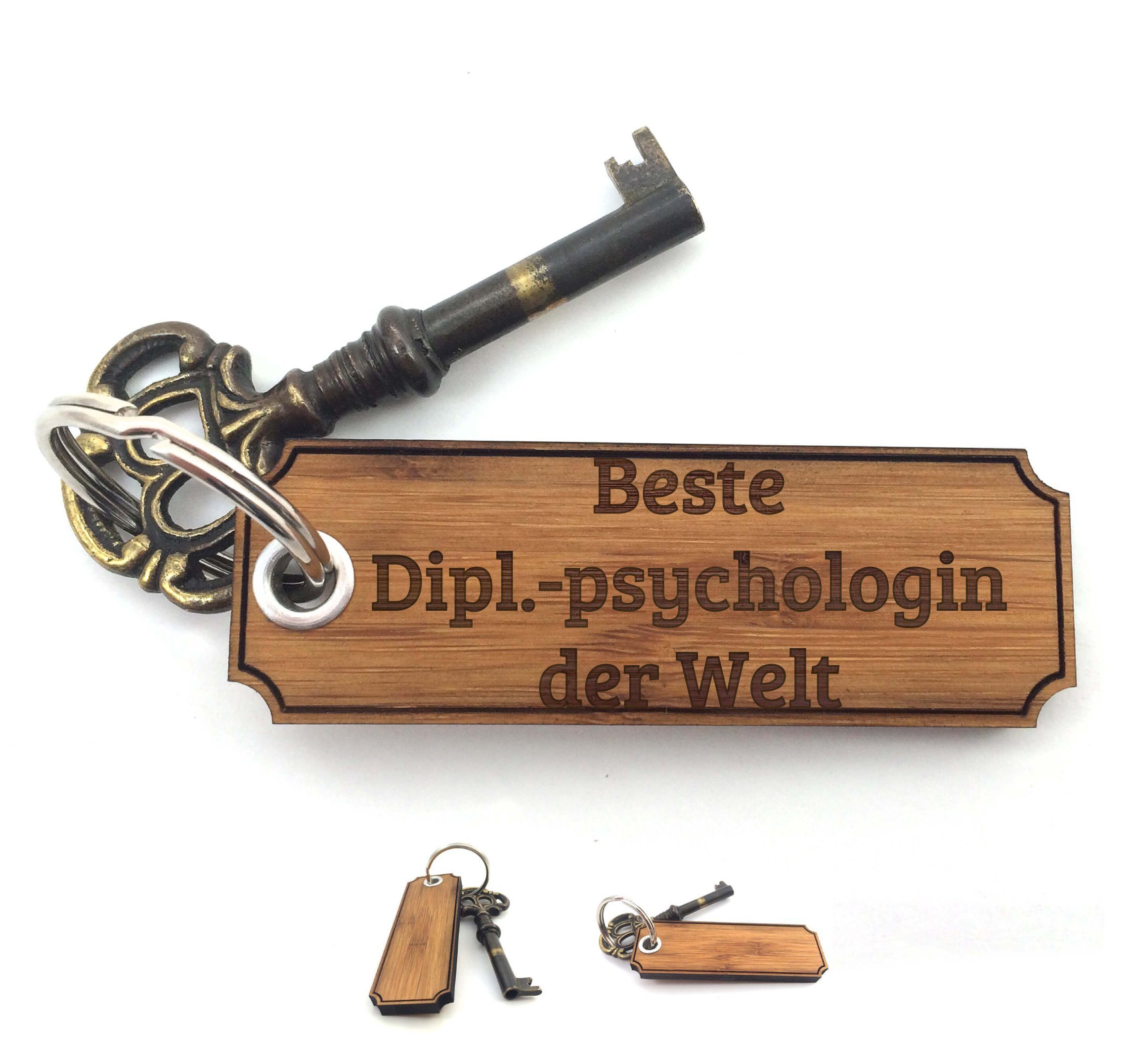 Diplom, - Mr. Bambus Ausbildung, Dipl.-psychologin Schlüsselanhänger, Schenken, Taschenanhänger, Gravur, Mrs. Geschenke, Geschenk, Anhänger Berufsschule, - Panda & (1-tlg) Schlüsselanhänger