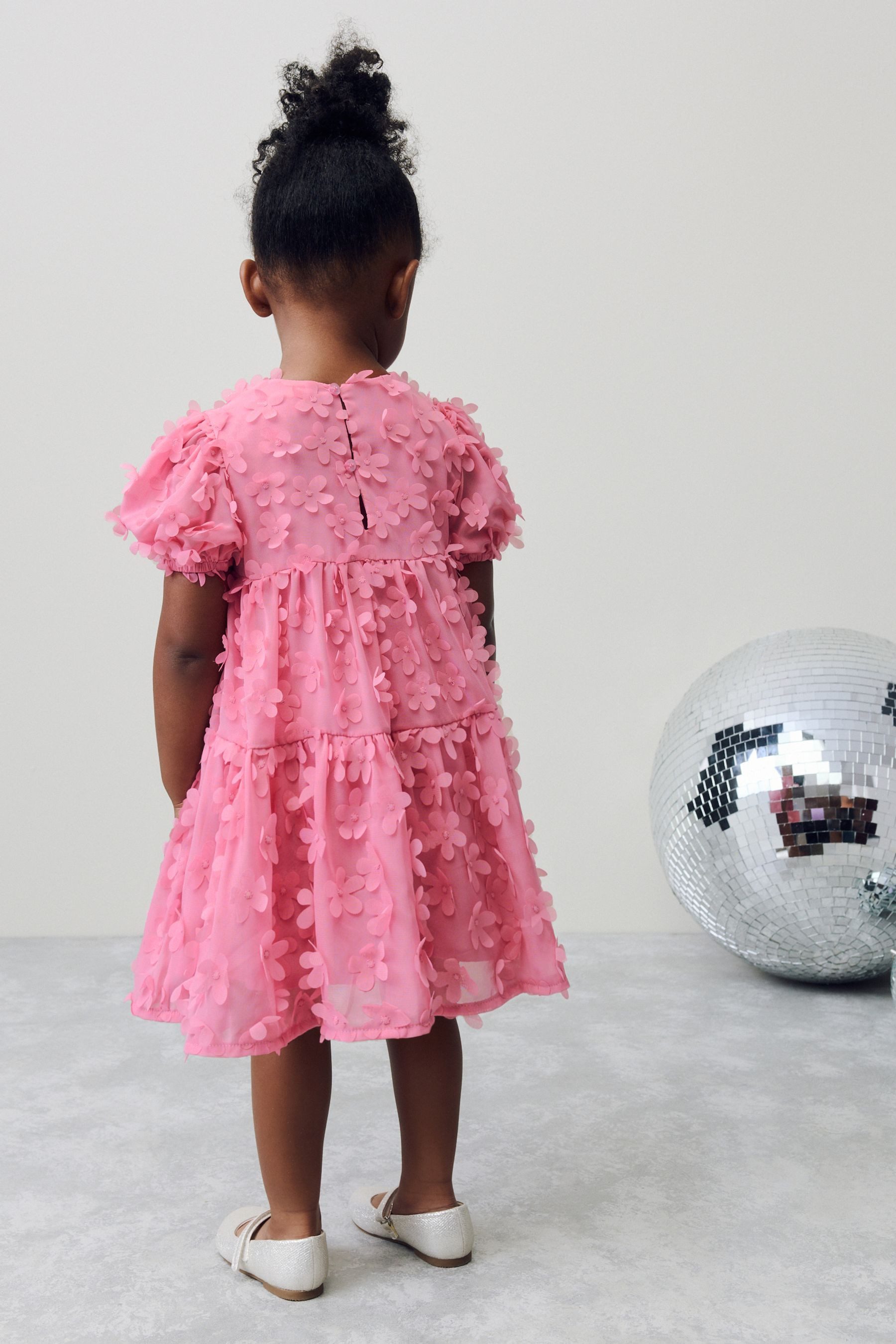 Next Tüllkleid Kurzärmeliges Kleid mit 3D-Blumendetails günstig online kaufen