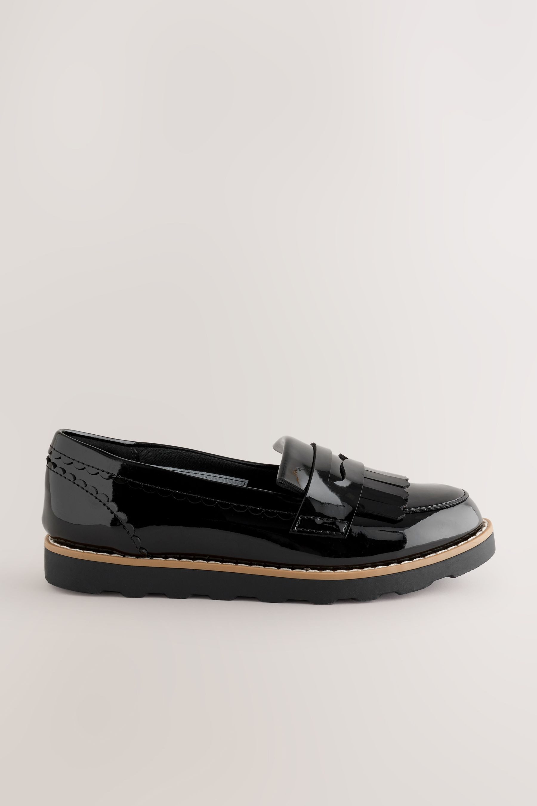 Next Loafer mit Fransen für die Schule, weite Passform Loafer (1-tlg)